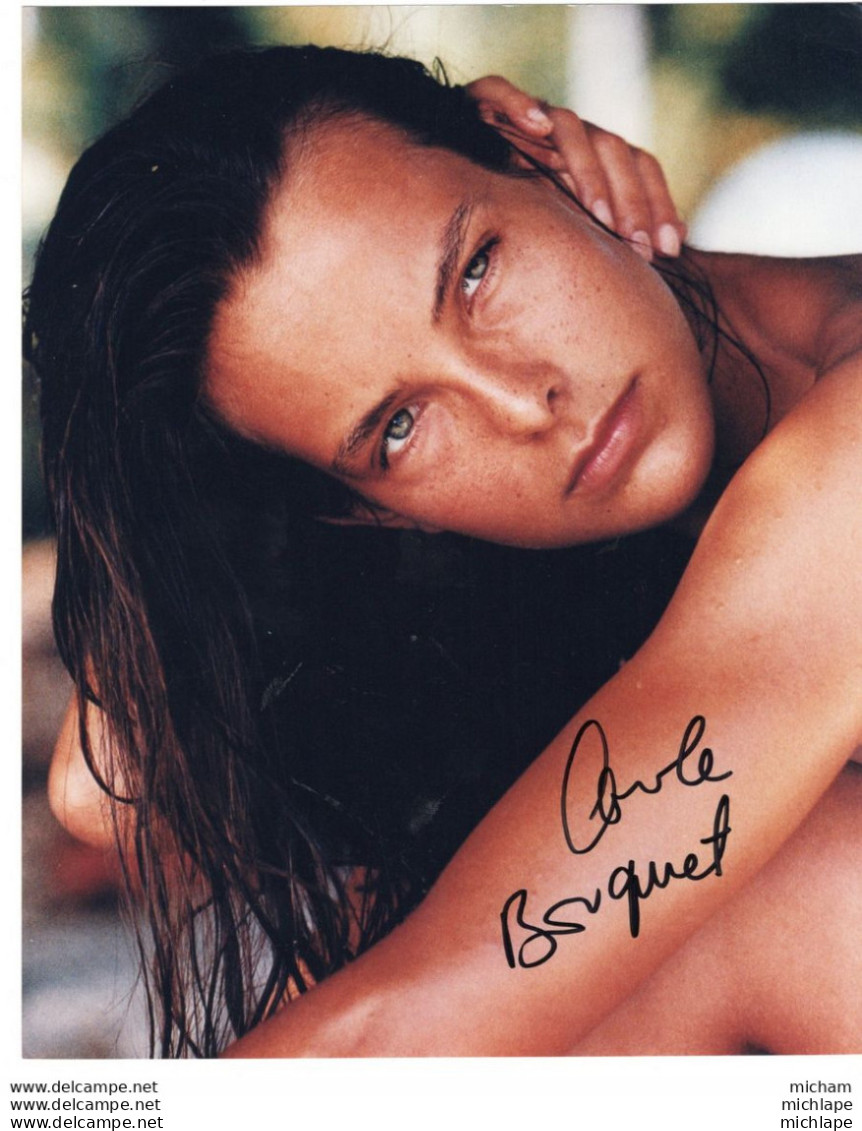 N°57 GRANDE   PHOTO  20X25  AUTOGRAPHE    DE CAROLE BOUQUET - Sonstige & Ohne Zuordnung