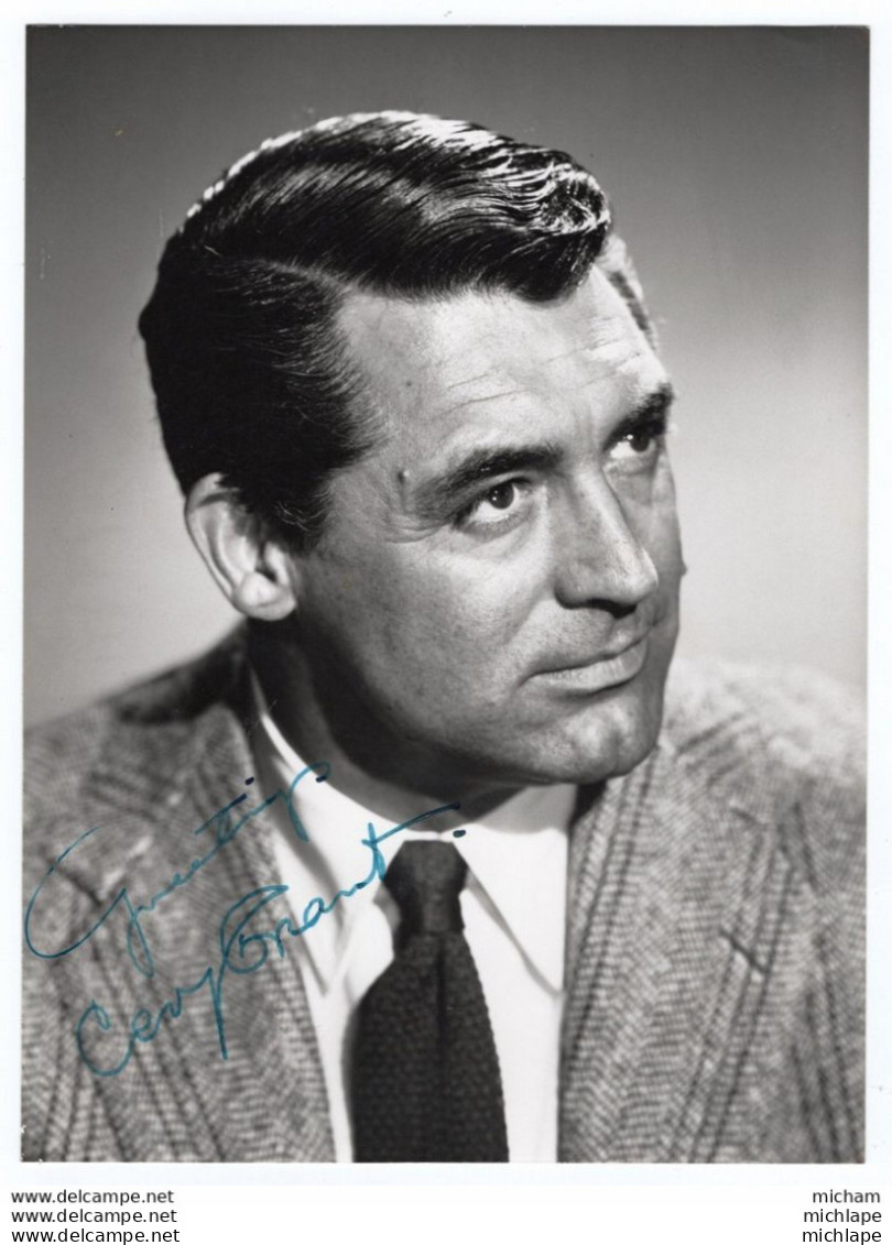 N°56 GRANDE   PHOTO  24 X 17  AUTOGRAPHE    DE CARY GRANT - Sonstige & Ohne Zuordnung