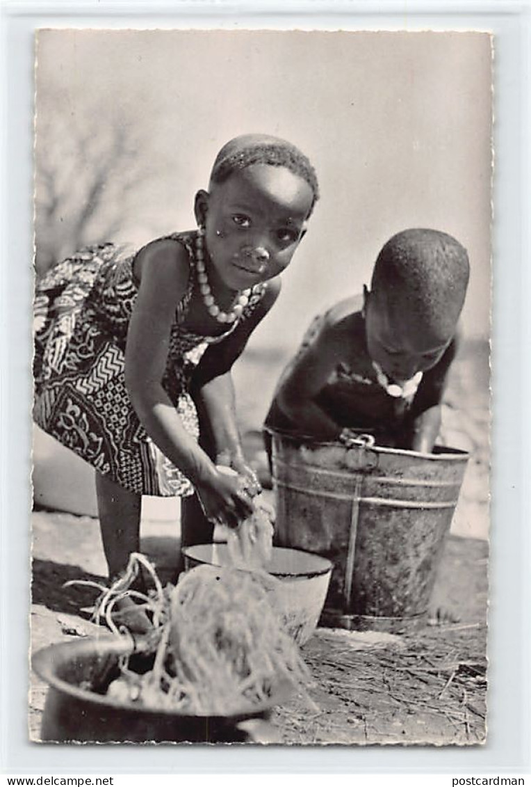 Guinée Conakry - La Lessive Des Petits Enfants - Ed. C.O.G.E.X. 2724 - Guinée