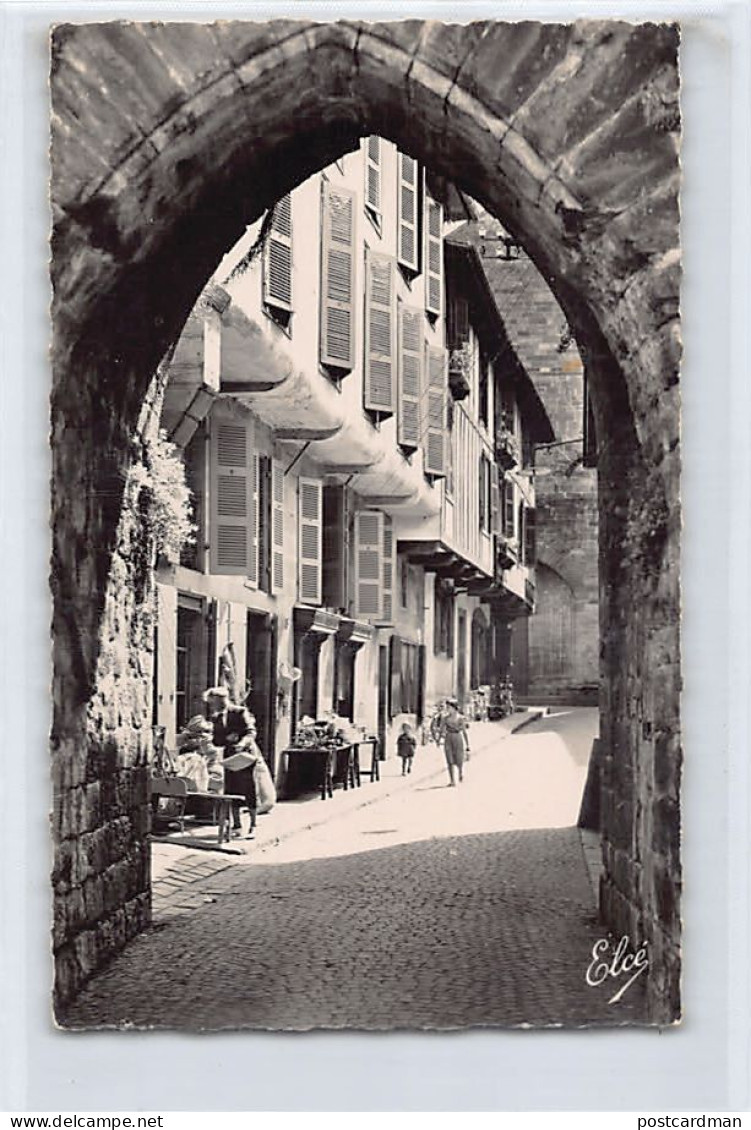 SAINT JEAN PIED DE PORT (64) Une Rue Pittoresque - Ed. L. Chatagneau 1407 - Saint Jean Pied De Port