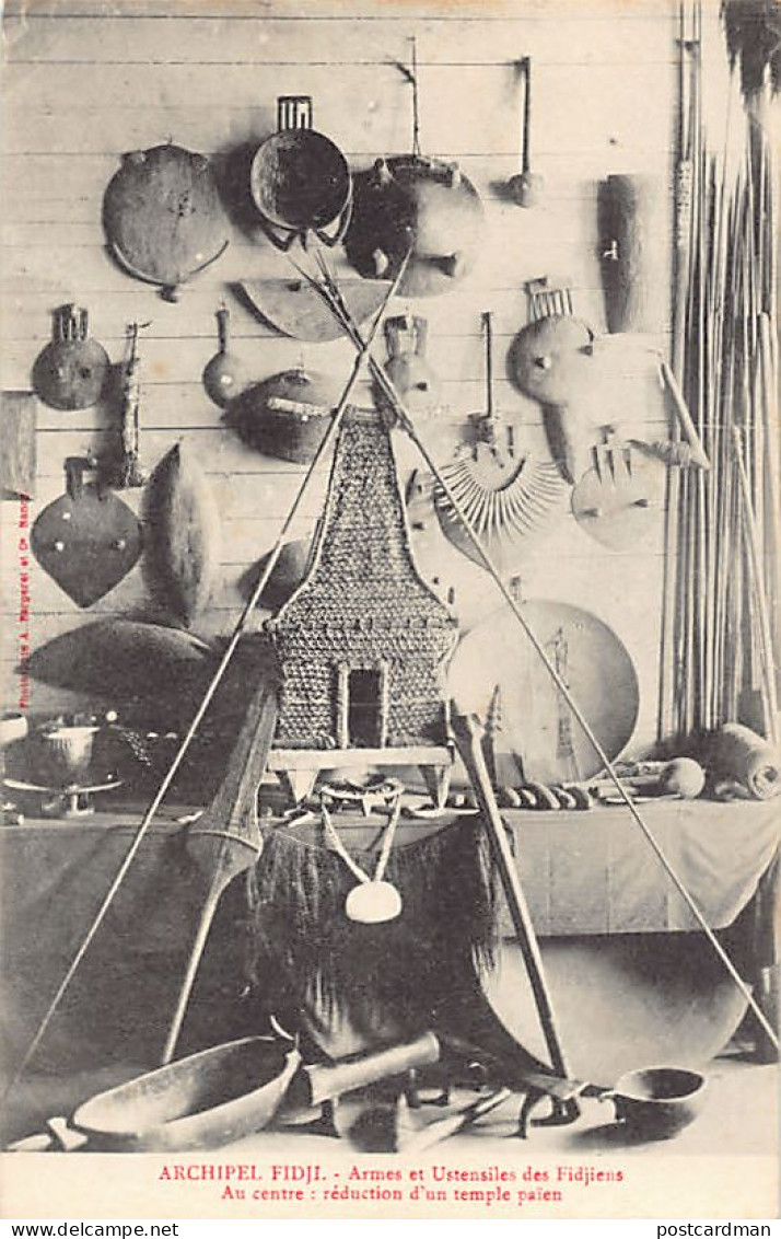 Fiji - Weapons And Utensils Of The Fijians - In The Center, Miniature Of A Pagan Temple - Publ. A. Bergeret  - Fiji