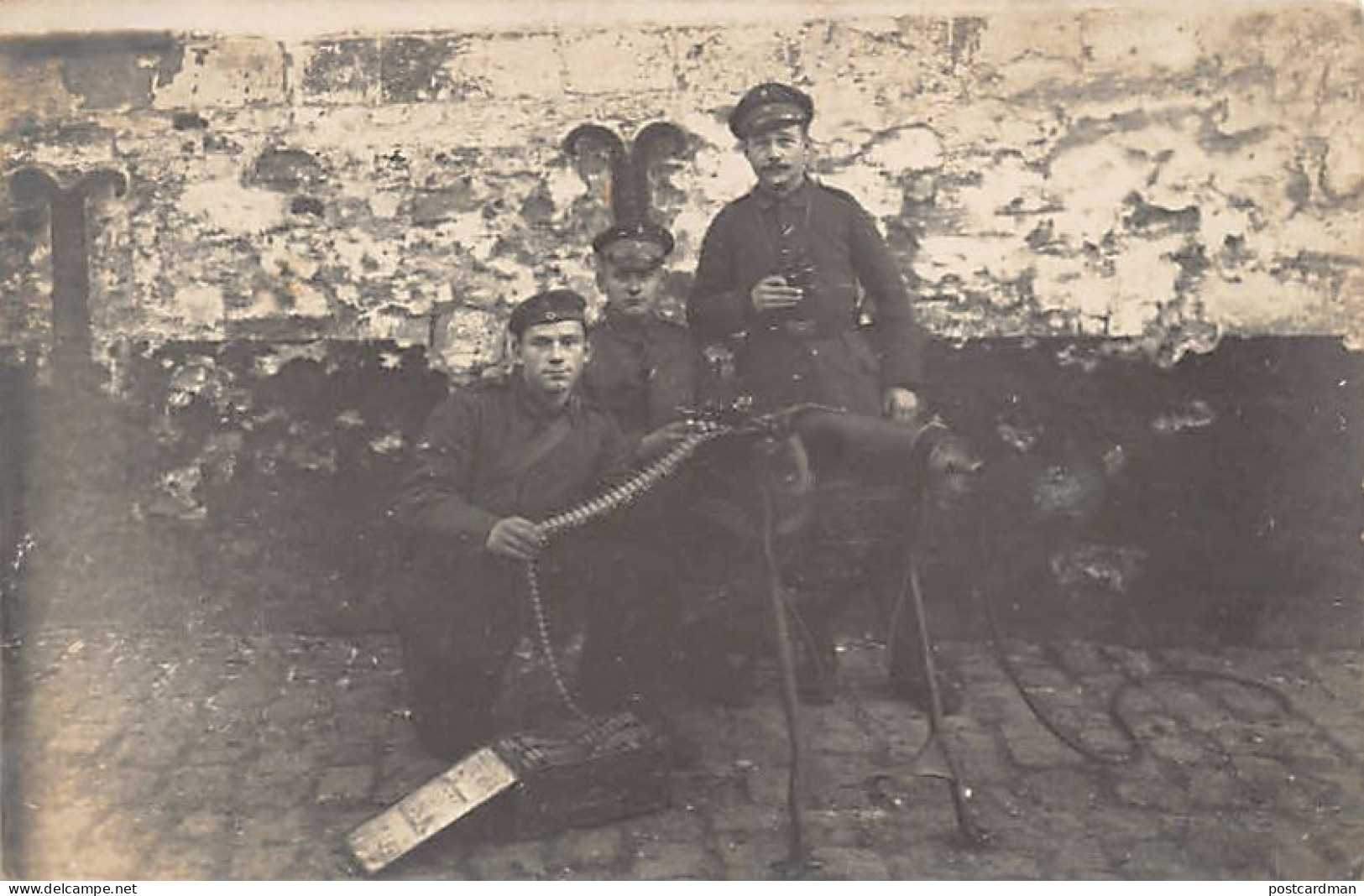 SAULZOIR (59) Soldats Allemands équipés D'une Mitrailleuse Maxim MG 08 En 1917 - CARTE PHOTO - Ed. Inconnu  - Autres & Non Classés