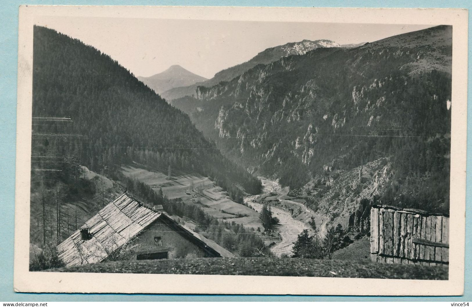 BEUIL - Alt. 1436 M - Vallée Du Cians - Cafés, Hotels, Restaurants