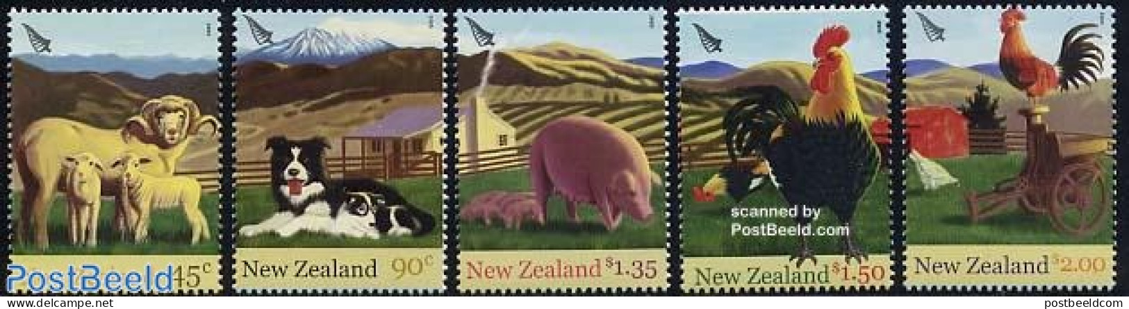 New Zealand 2005 Farmyard Animals 5v, Mint NH, Nature - Animals (others & Mixed) - Birds - Cattle - Dogs - Poultry - Neufs