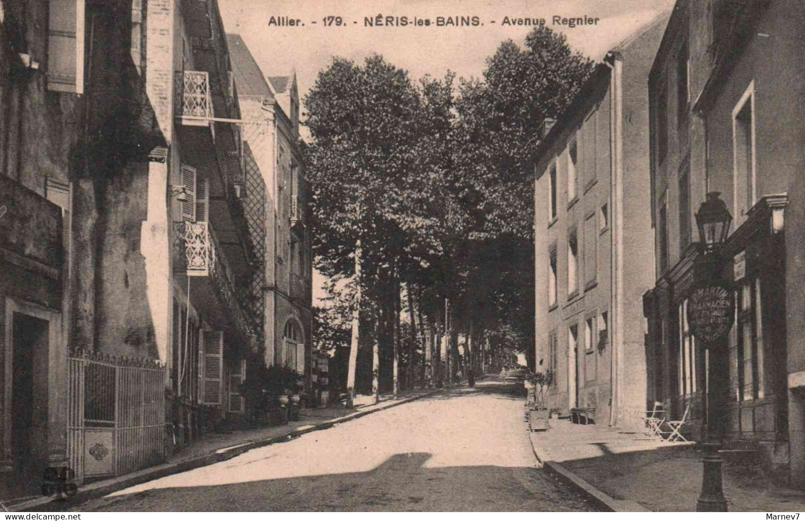 03 Allier - CPA - NERIS Les BAINS - Avenue Regnier - Martin Pharmacien - Franchise Militaire - FM - Neris Les Bains