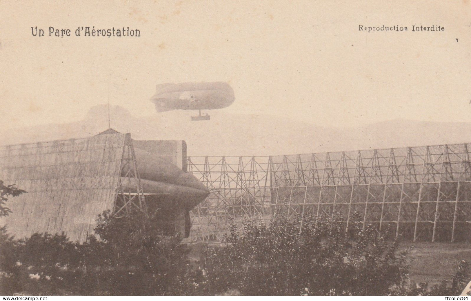 CPA-Un Parc D'aérostation-Bouches Du Rhône? - Zeppeline