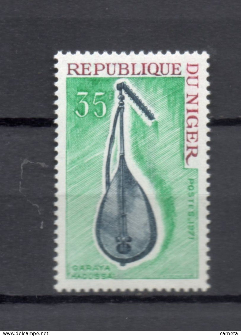 NIGER   N° 252    NEUF SANS CHARNIERE  COTE 0.70€    INSTRUMENTS DE MUSIQUE - Niger (1960-...)