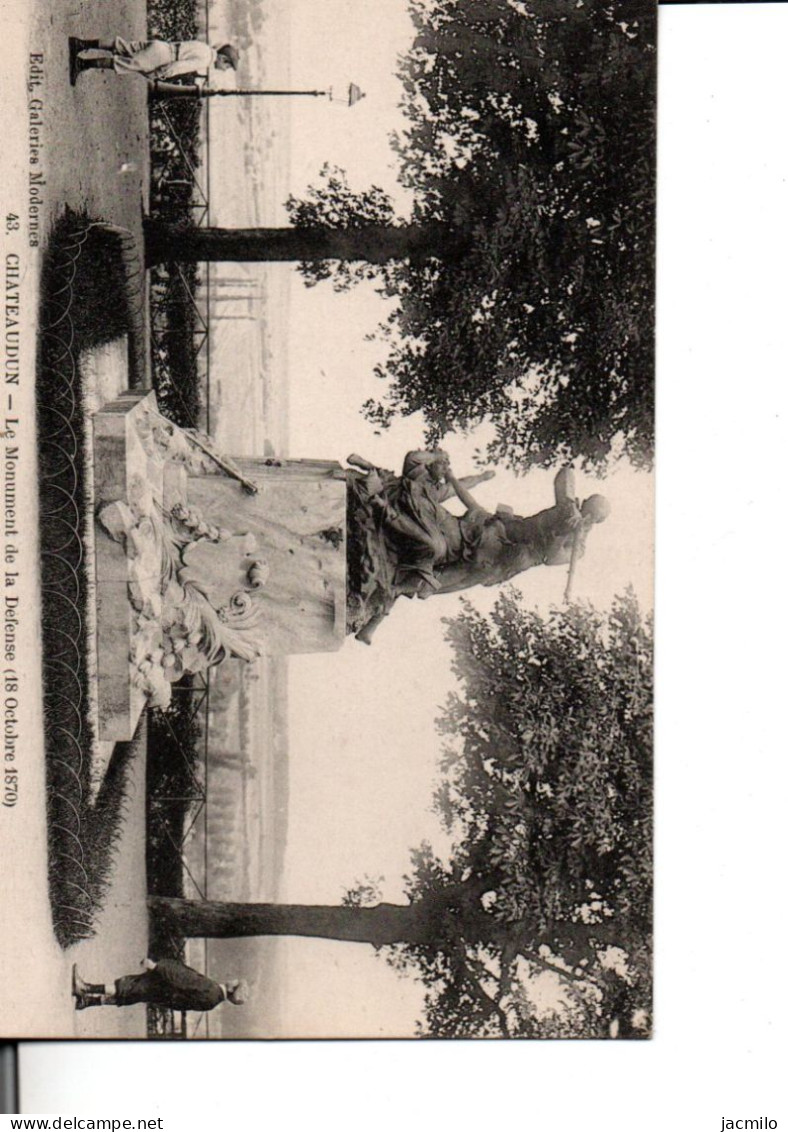 43. CHATEAUDUN - Le Monument De La Défense (18 Octobre 1870). Animé "2 Enfants".  TBE. Voir 2 SCANS - Chateaudun