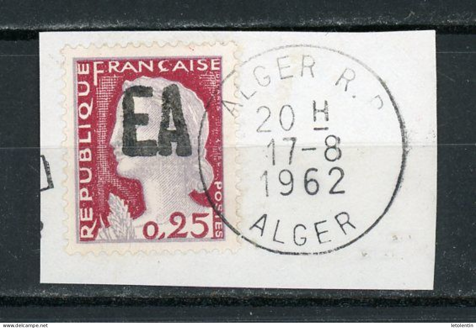 ALGÉRIE : M. DE DECARIS - (SURCH. EA) N° Yvert 355 Obli. "RÉPUBLIQUE FRANÇAISE" NON RAYÉ (SUR FRAGMENT) - Algerije (1962-...)