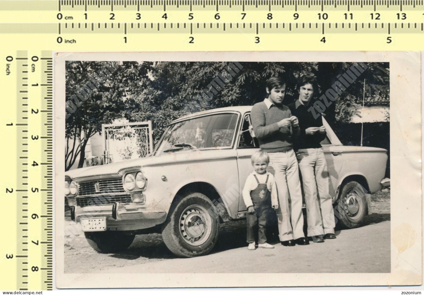 REAL PHOTO,  Old Car, Fiat  1300,  Guys And Kid Next To Car, Voiture, Auto,  Old Photo ORIGINAL - Cars