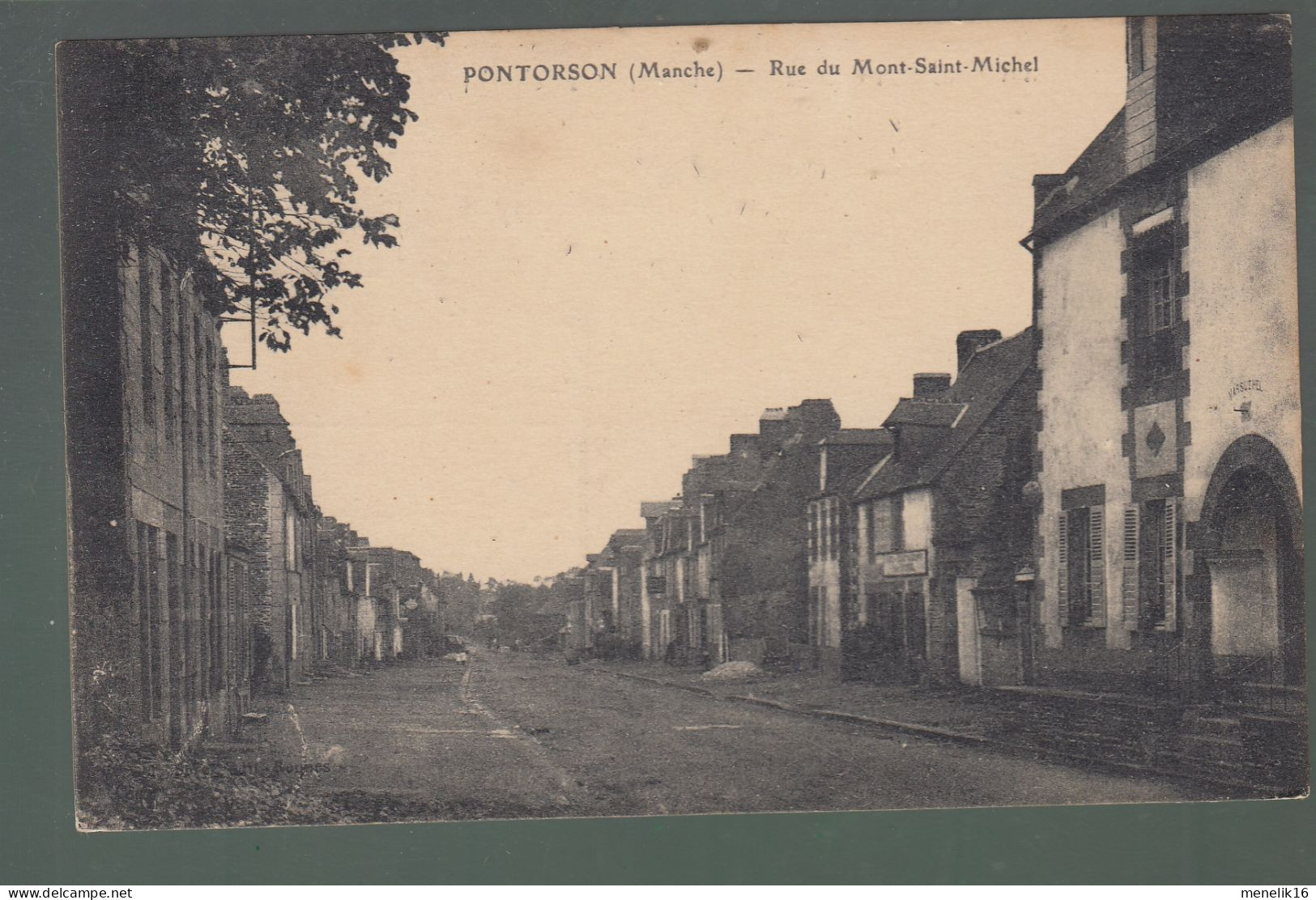 CP - 50 - Pontorson - Rue Du Mont-Saint-Michel - Pontorson