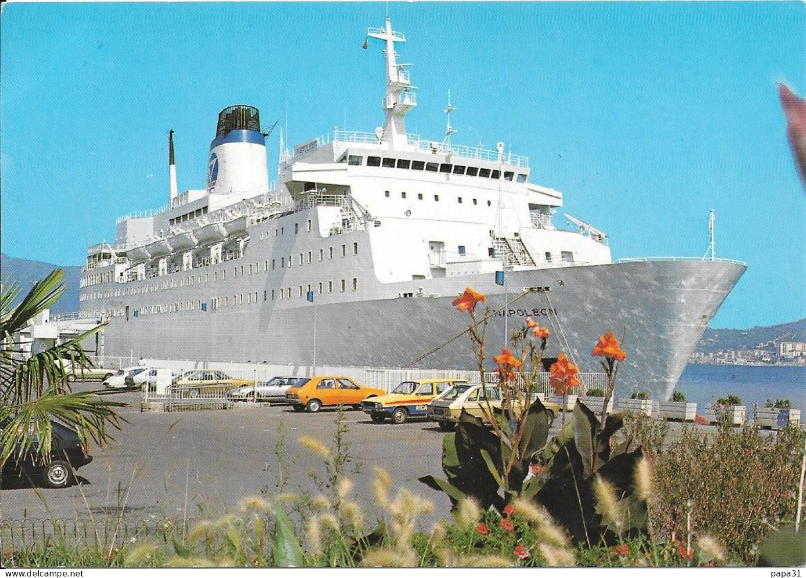 Le Napoléon à Quai   - Corse - Ferries