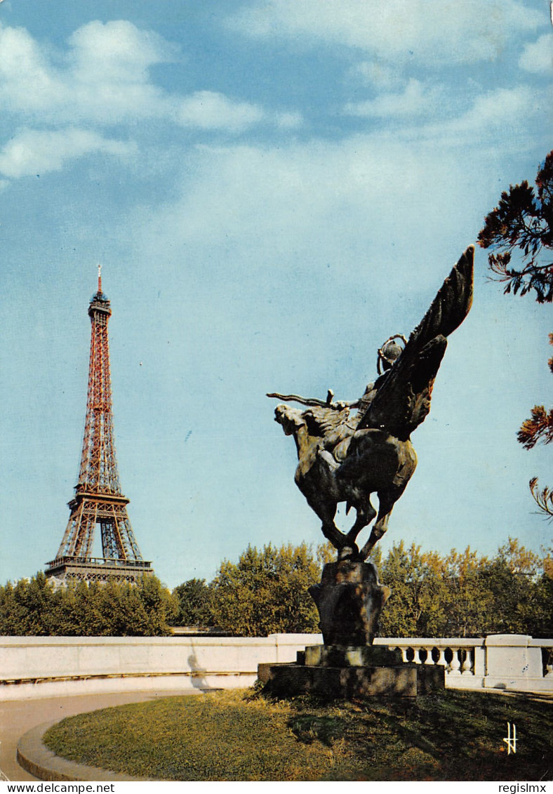 75-PARIS LA TOUR EIFFEL-N°T2656-D/0381 - Tour Eiffel