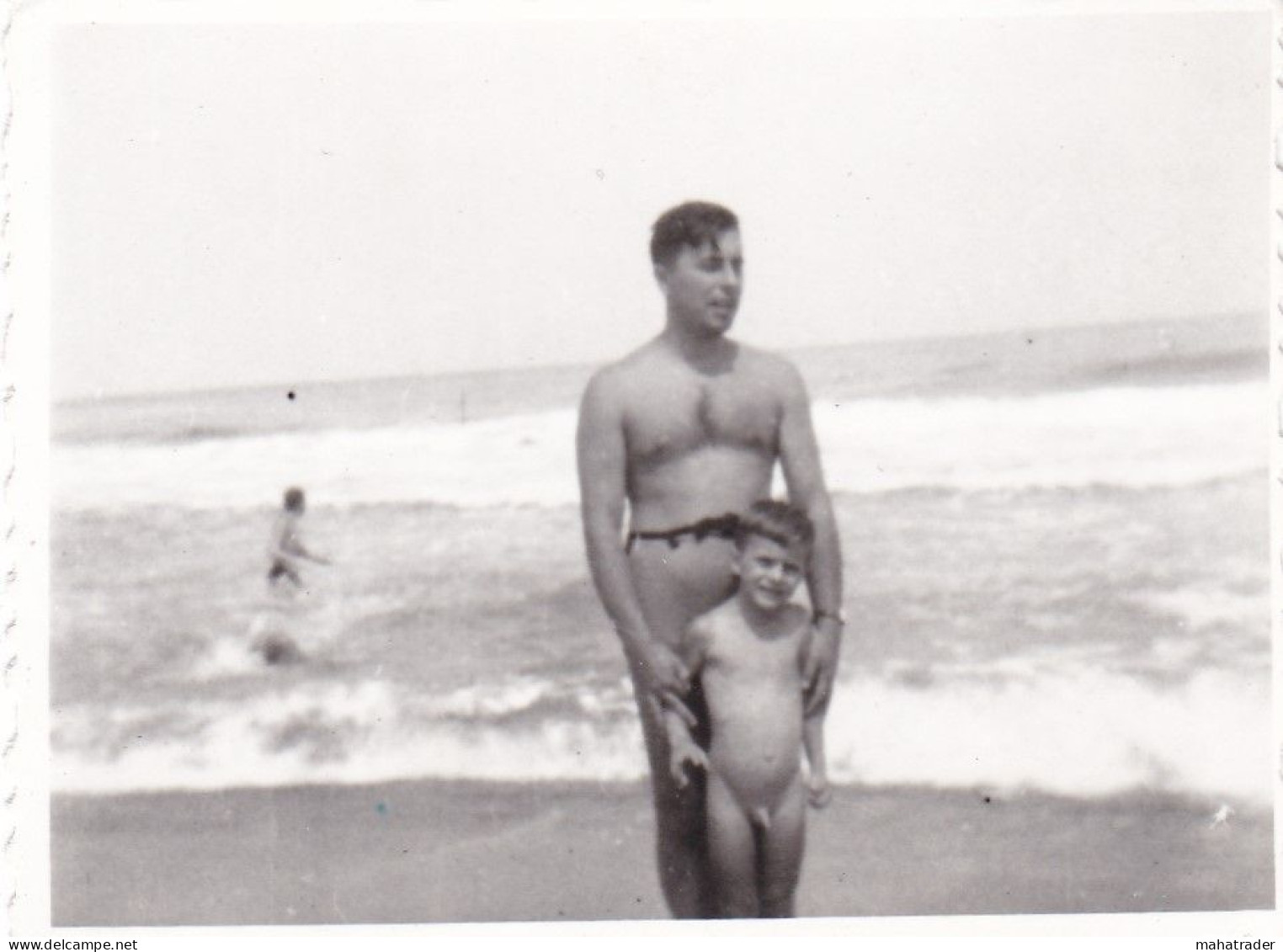 Old Real Original Photo - Naked Little Boy Man On The Beach - Ca. 8.5x6 Cm - Personnes Anonymes