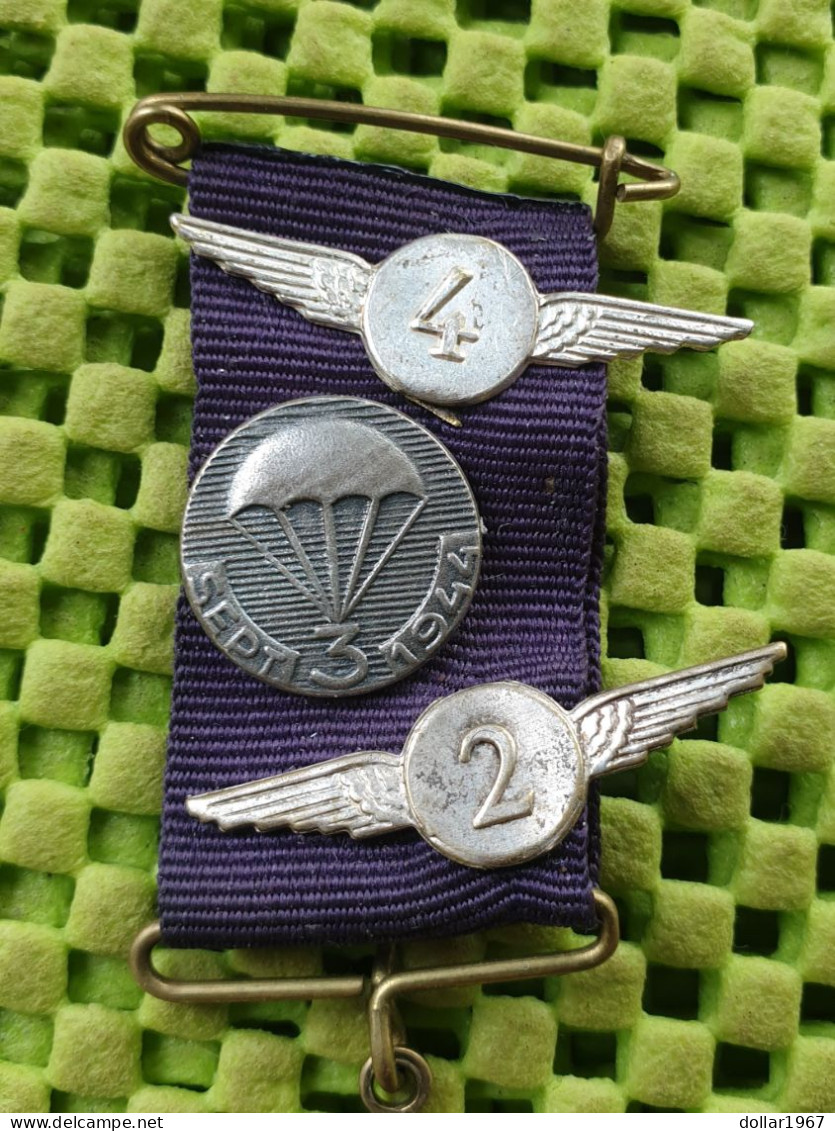 Medaile   :   Airborne , Politie Renkum 2-3-4.  -  Original Foto  !!  Medallion  Dutch . - Police & Gendarmerie