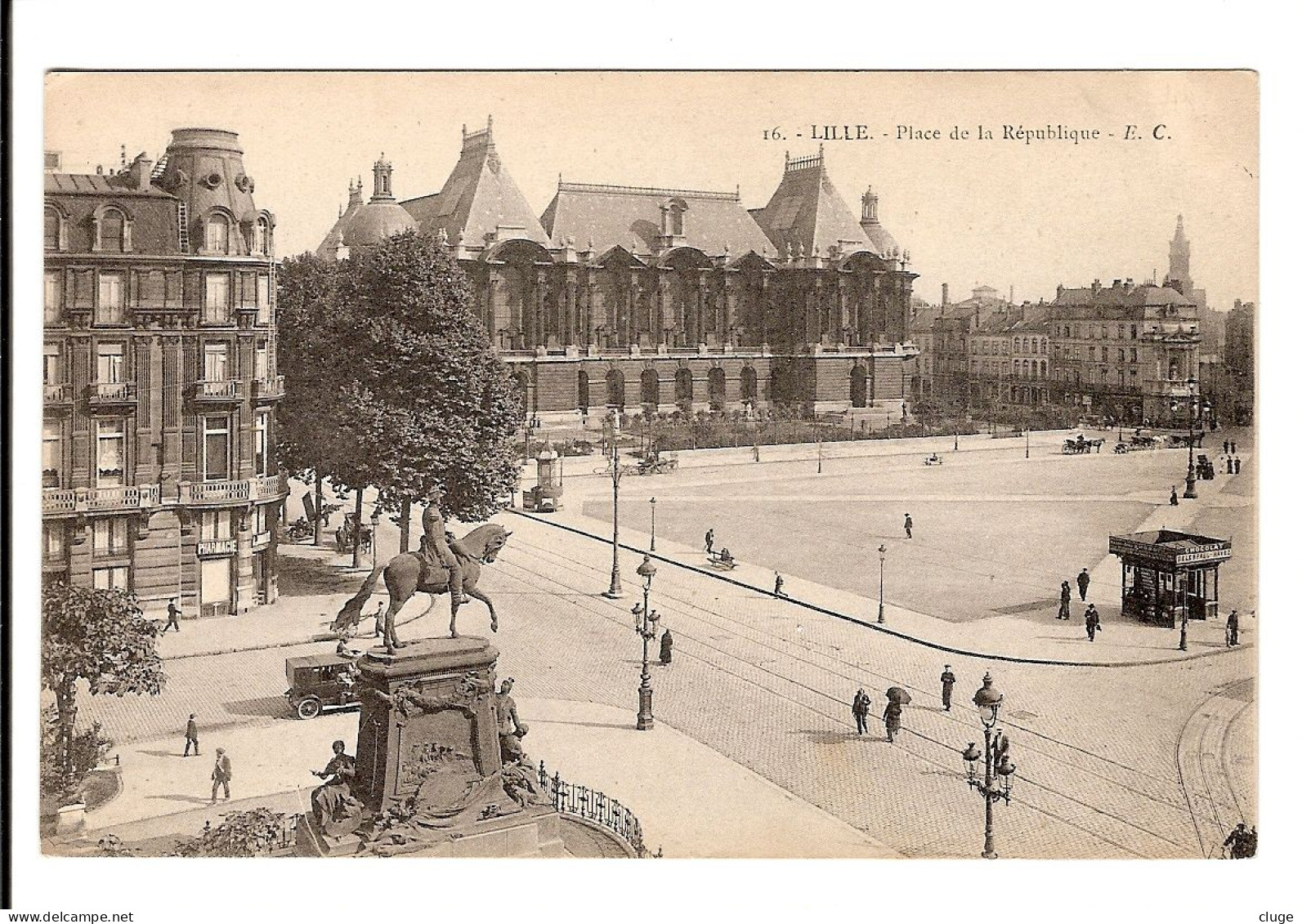 59 - LILLE - Place De La République - Statue Du Général Faidherbe Sur Son Cheval - Lille