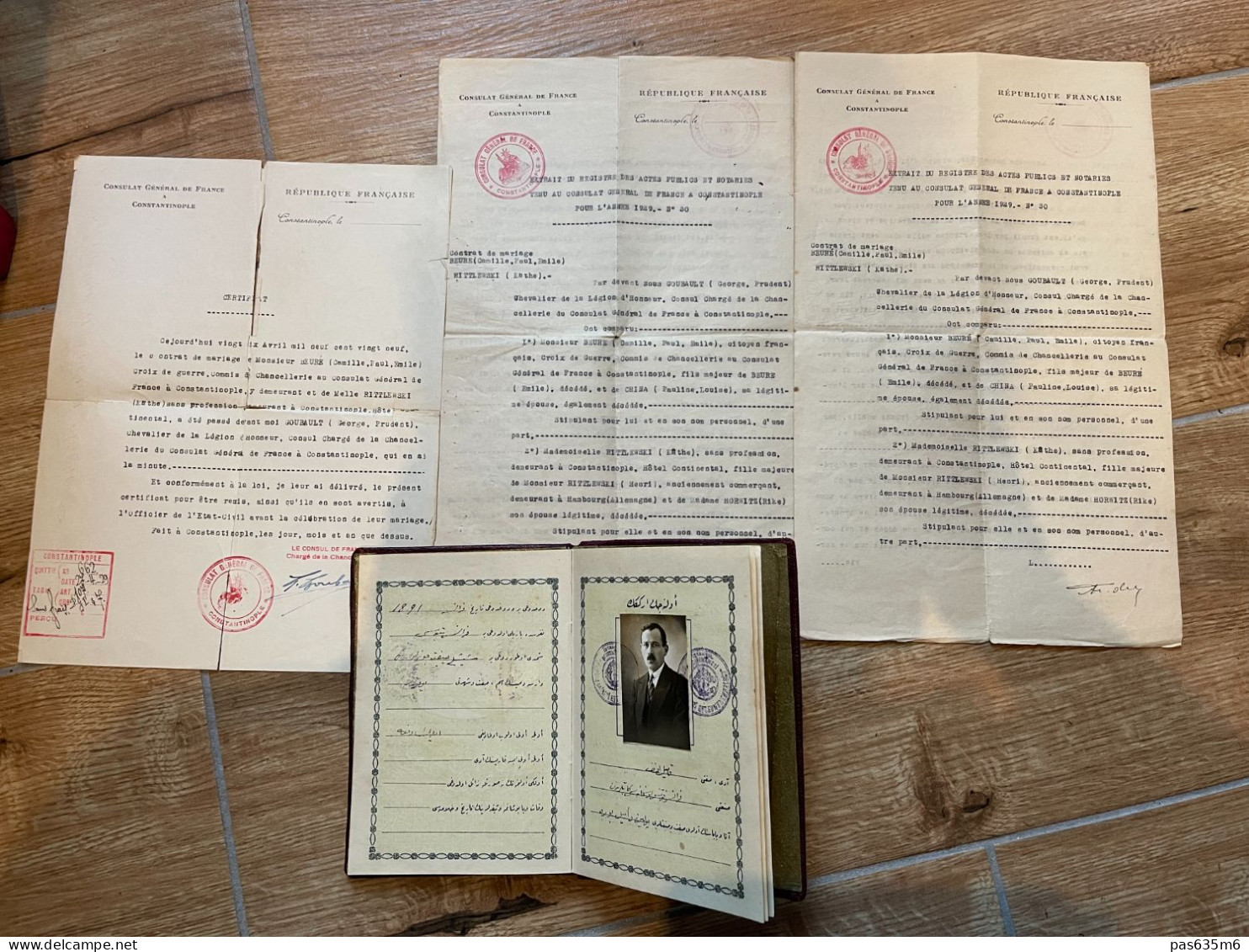 Consulat Général De France Constantinople De  1929 Contrat De Mariage Voir Les Photos - Historical Documents