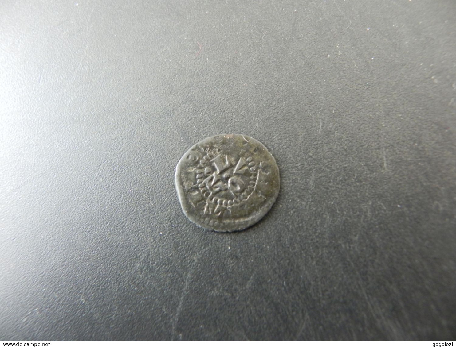 Old Ancient Coin  - To Be Identified - Autres & Non Classés