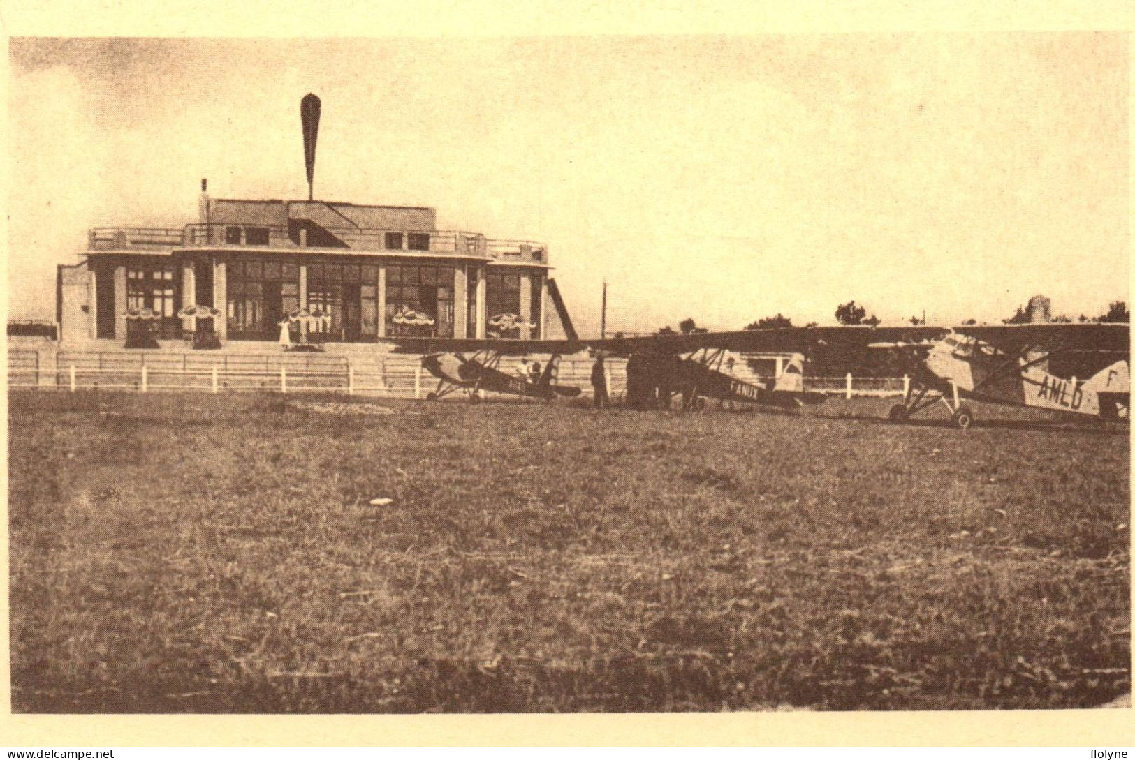 Cholet - Restaurant De L'aérodrome , M Et Mme VALLEE Propriétaire - Le Pontereau - Cp Moderne - Cholet