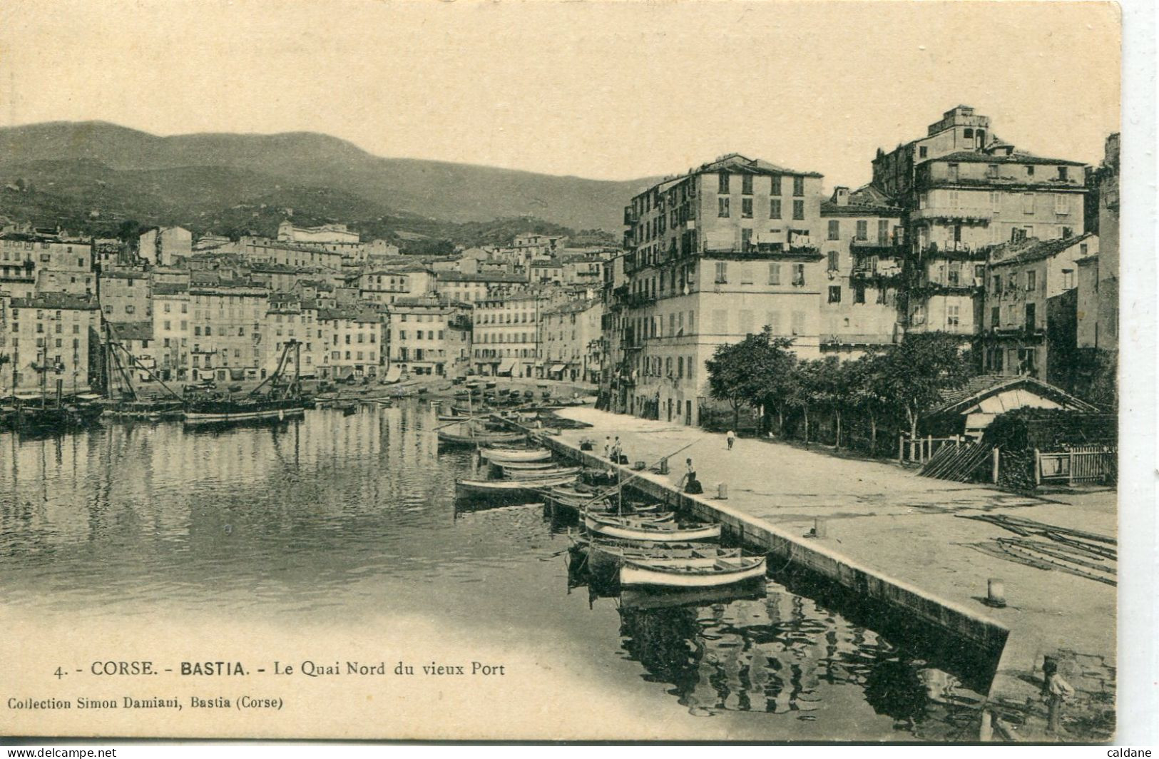 2A- CORSE -    BASTIA -Le  Quai Nord Du Vieux Port - Bastia