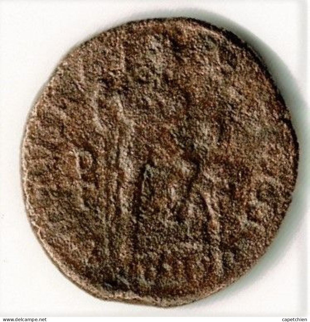 JOLI PETIT BRONZE ROMAIN  / ARCADIUS / 4.86 G  / 21 Mm / - La Fin De L'Empire (363-476)
