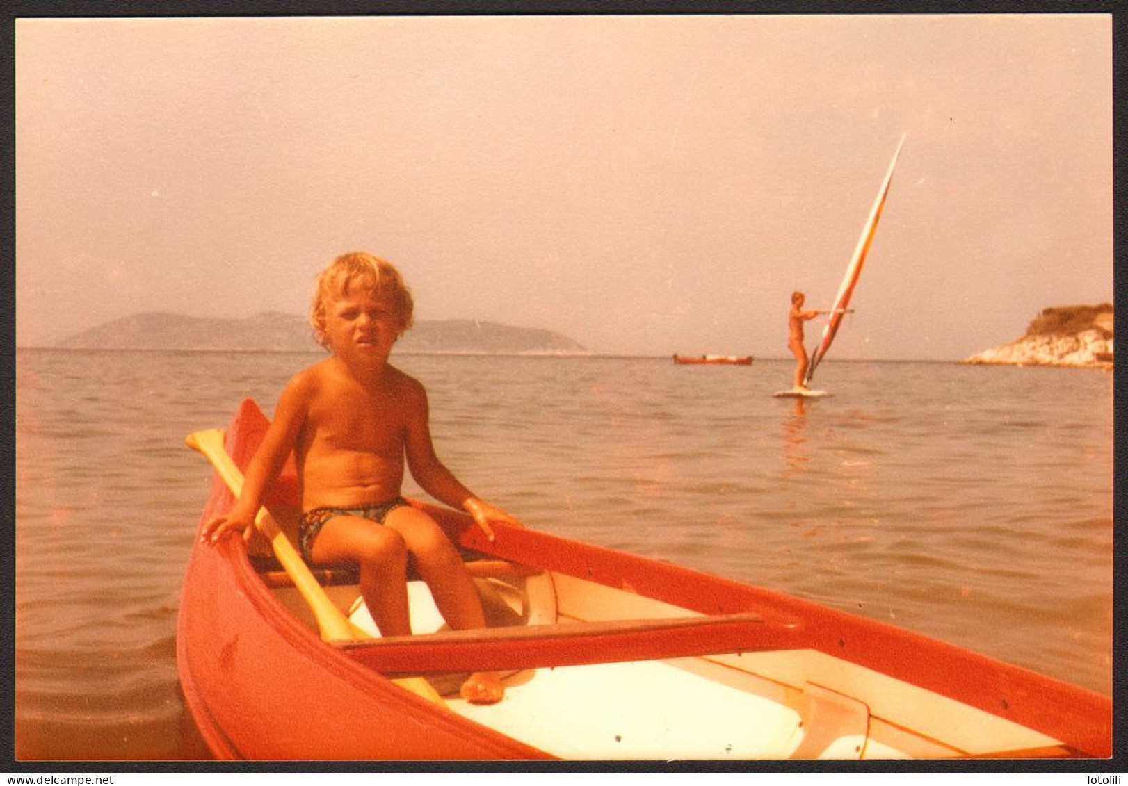 Boy In Boat  On Beach Old Photo 13x9 Cm #41294 - Anonymous Persons
