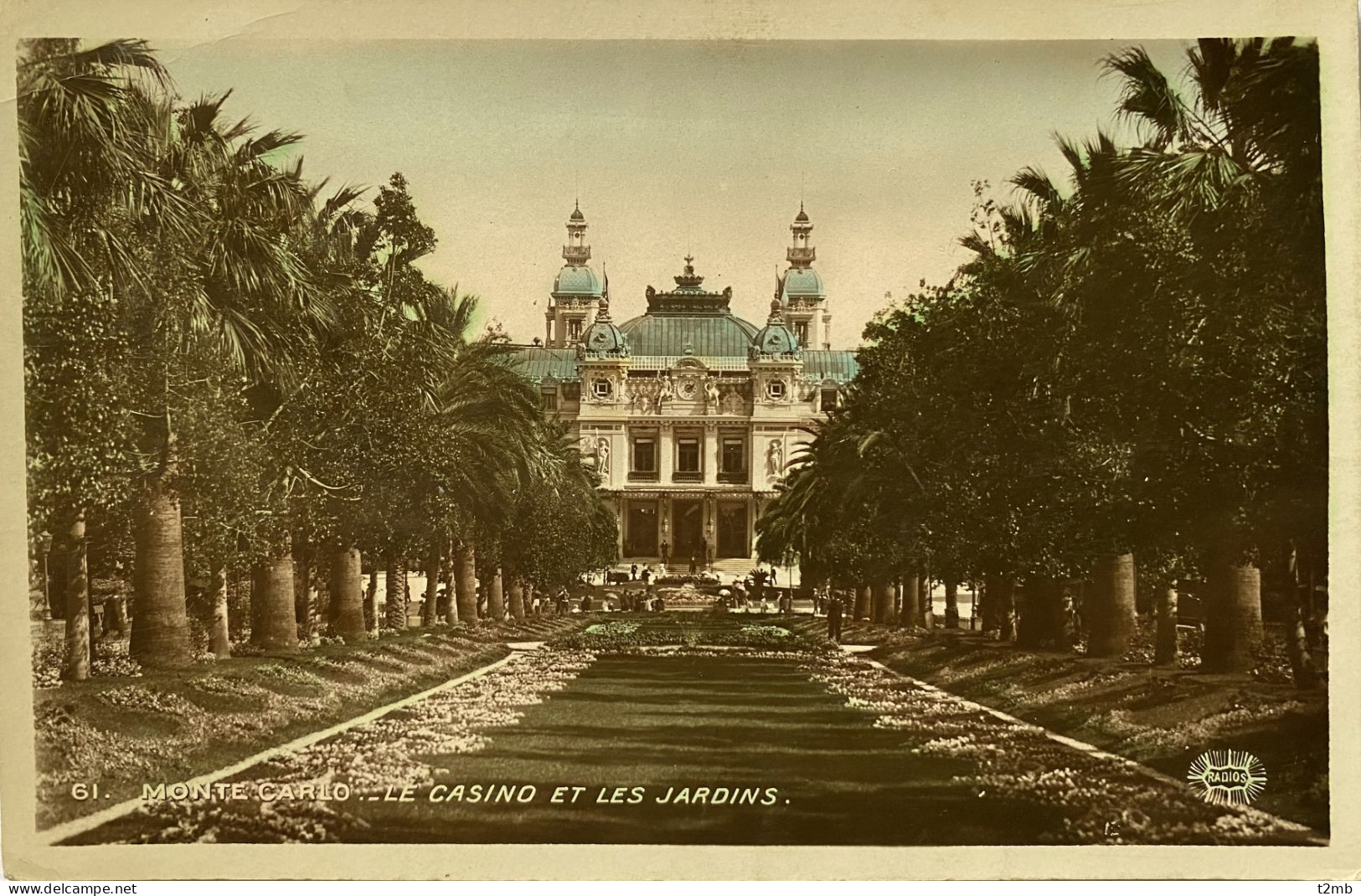CPSM. MONTE-CARLO. Le Casino Et Les Jardins (n°61) - Monte-Carlo