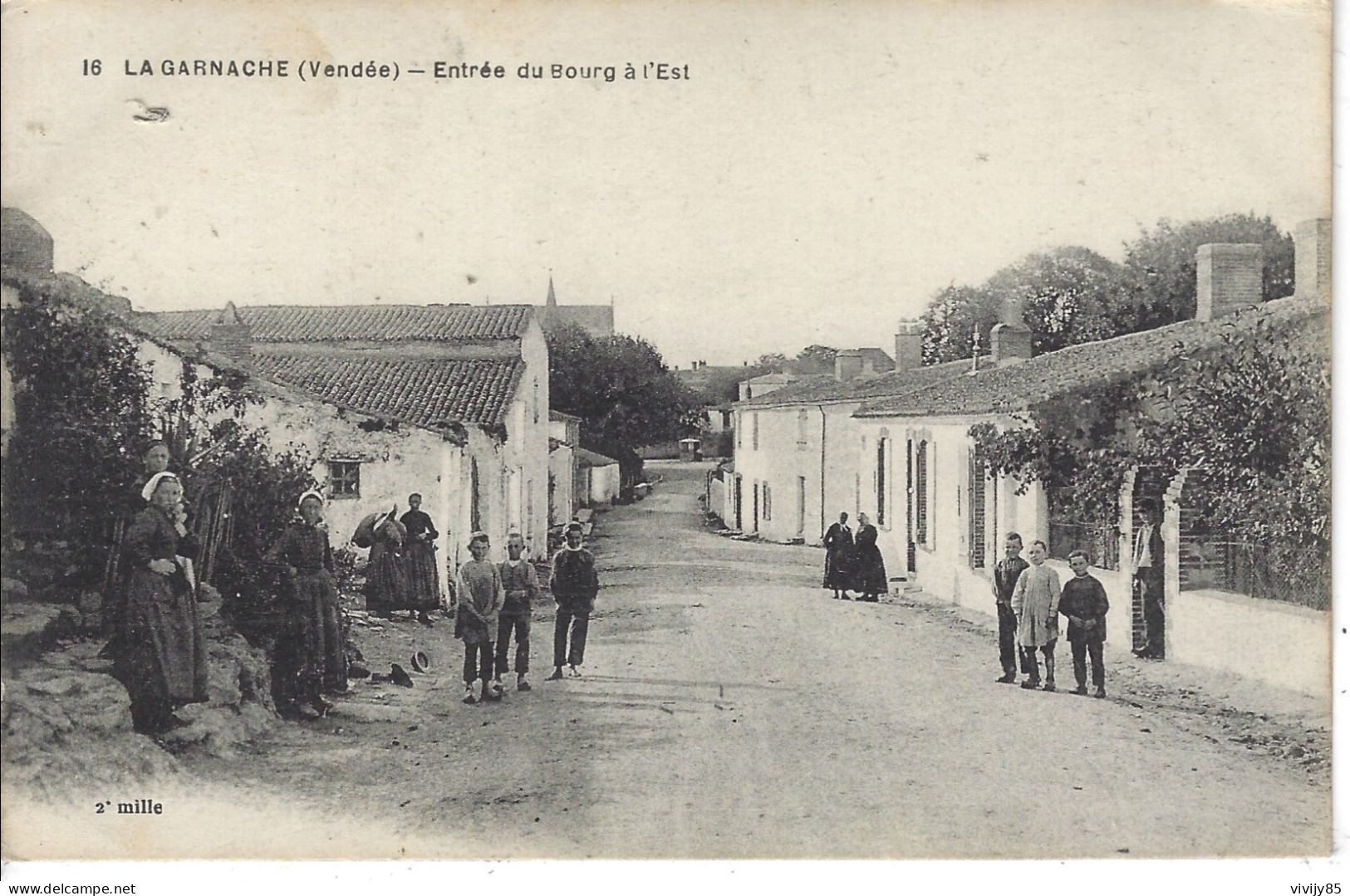 85 - LA GARNACHE - T.Belle Vue Animée De L'entrée Du Bourg à L'Est - Other & Unclassified