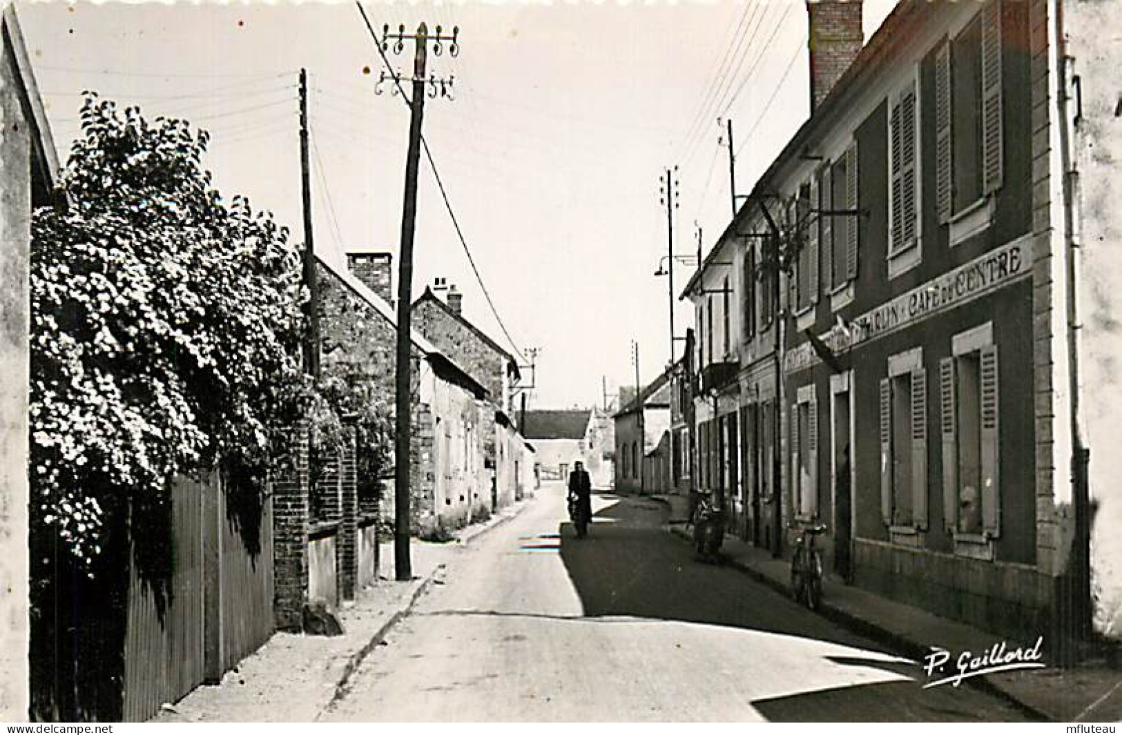 77* LA GRANDE PAROISSE Grande Rue  - (CPSM 9x14cm)         RL08.1076 - La Ferte Sous Jouarre