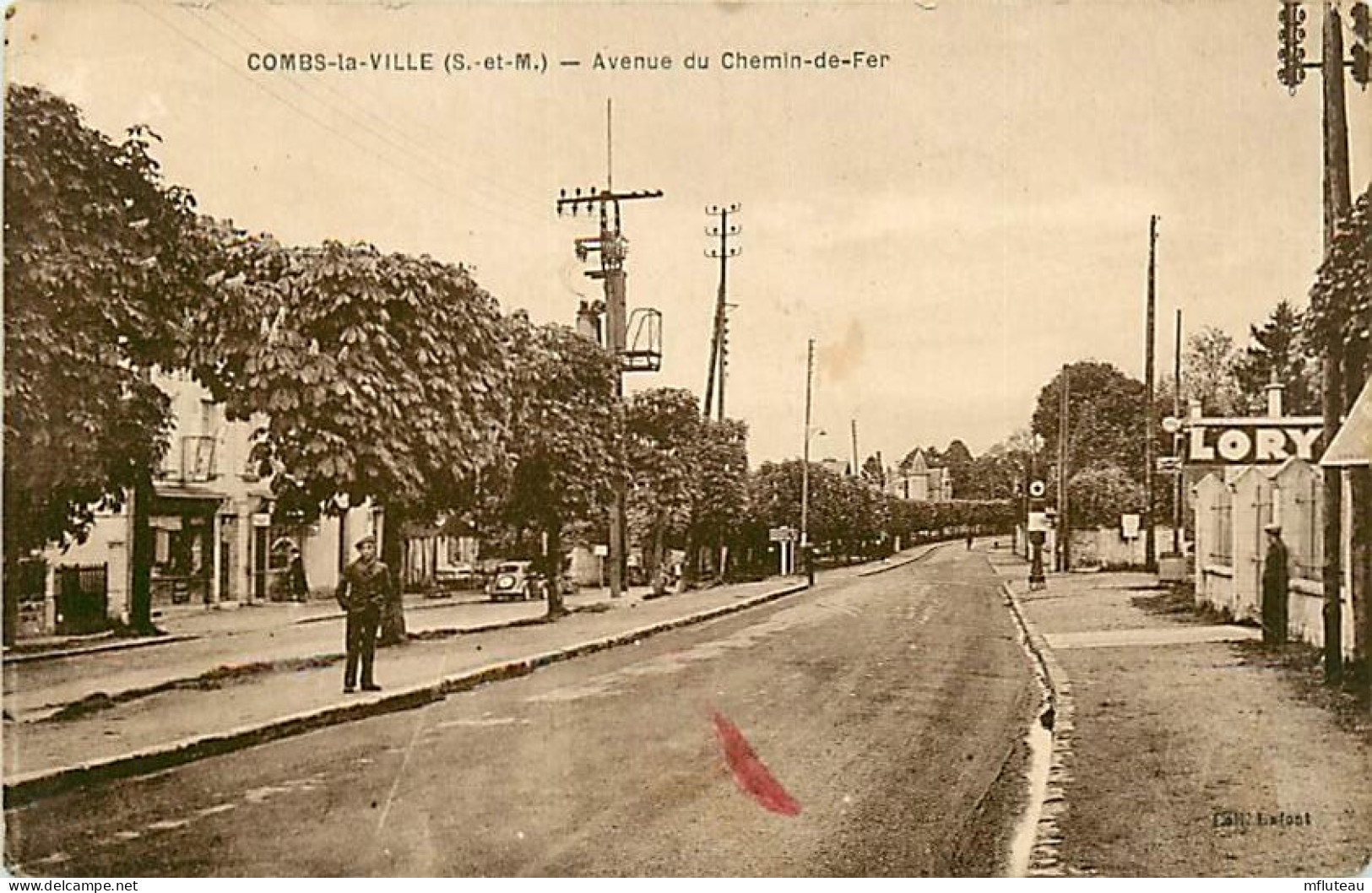 77* COMBS LA VILLE  Av Du Chemin De Fer           RL08.0775 - Combs La Ville