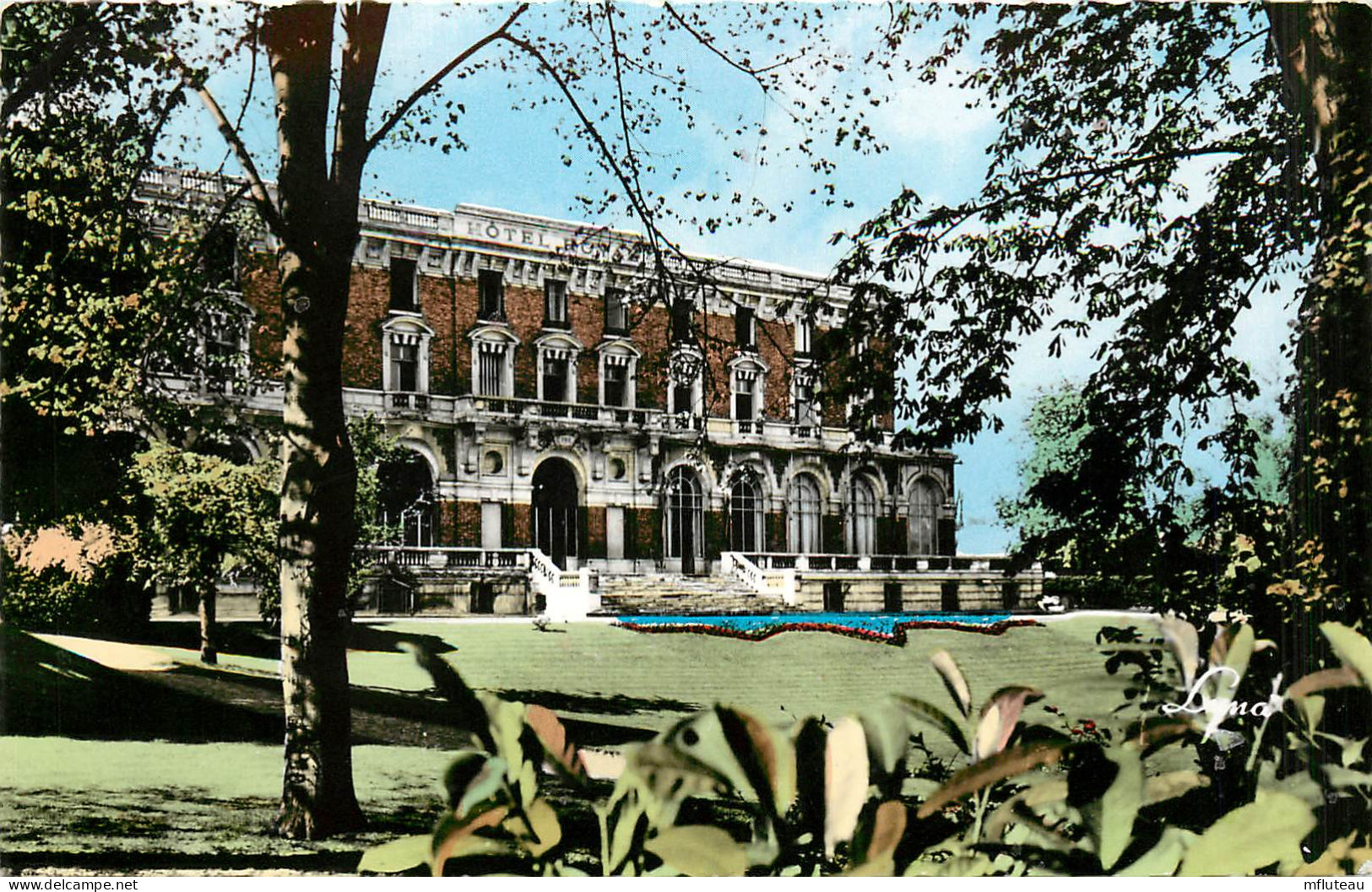 78* MAISONS LAFFITTE  Hotel Royal  (CPSM 9x14cm)       RL09.0212 - Maisons-Laffitte