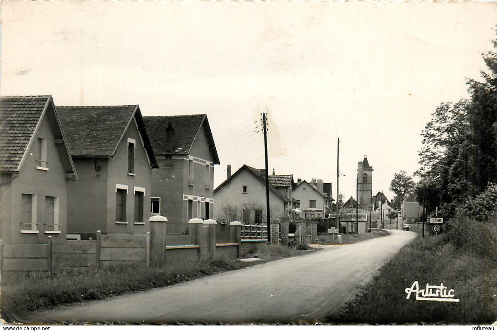 89* COULANGES SUR YONNE Route De Crain  (CPSM 9x14cm)        RL09.1274 - Coulanges Sur Yonne