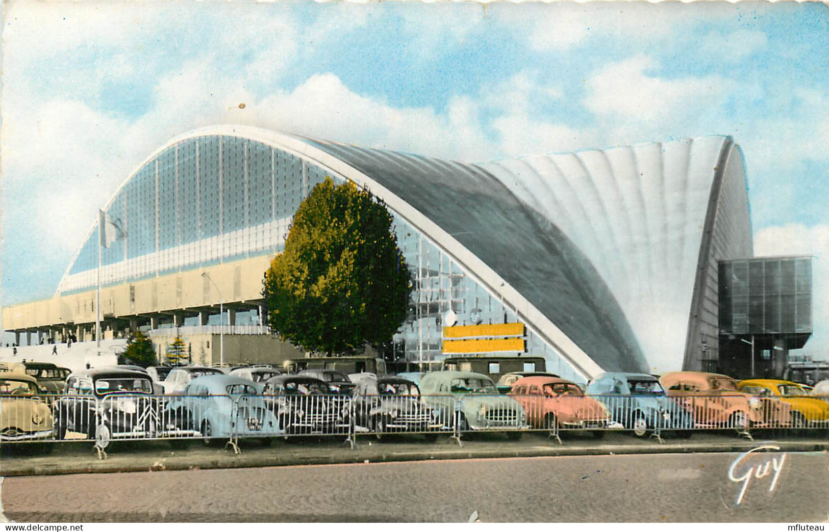92* COURBEVOIE Palais Expositions  (CPSM 9x14cm)     RL10.0587 - Courbevoie