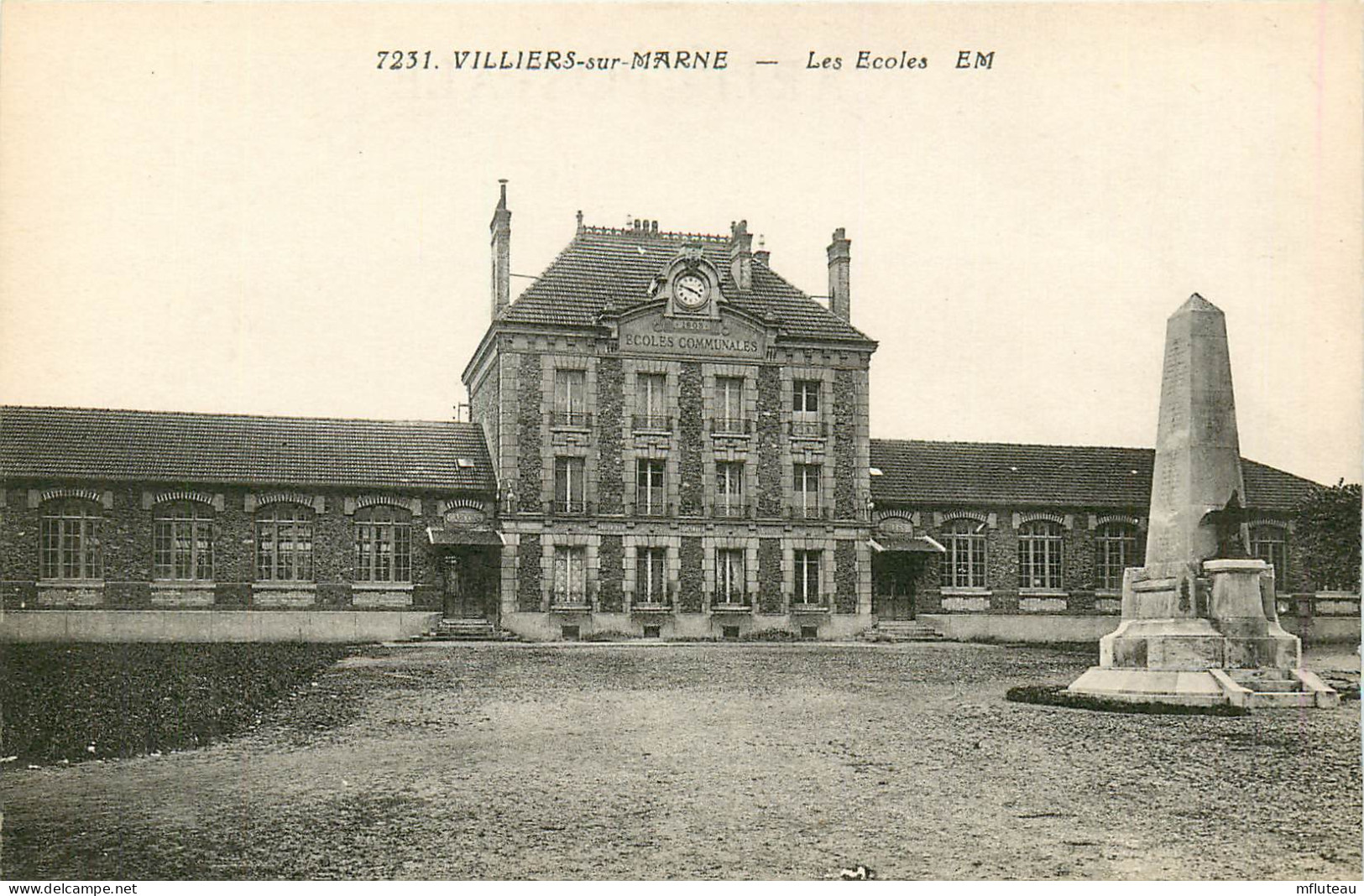 93* VILLIERS S/MARNE      Les Ecoles      RL10.0940 - Autres & Non Classés