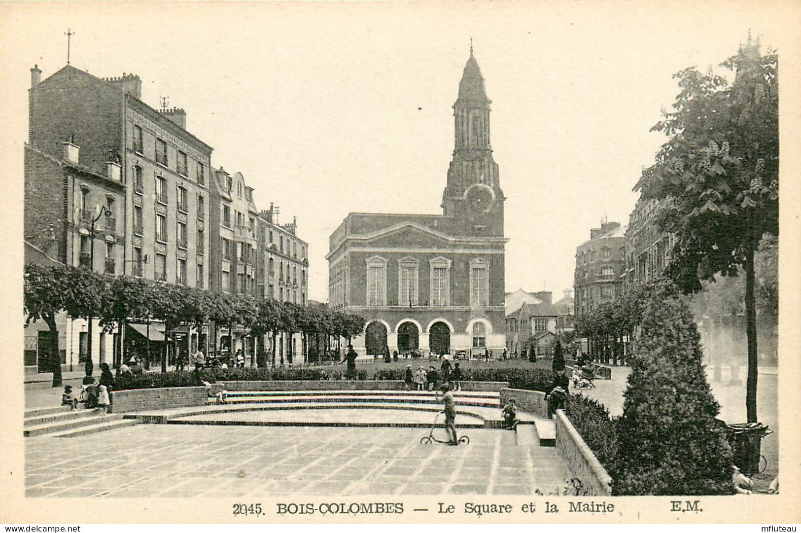 92* BOIS COLOMBES Le Square Et La Mairie      RL10.0710 - Andere & Zonder Classificatie