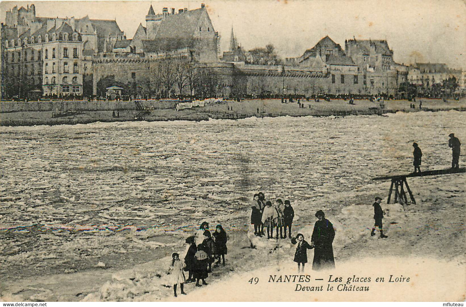 44* NANTES  Glace En Loire Devant Le Chateau  RL11.0155 - Nantes