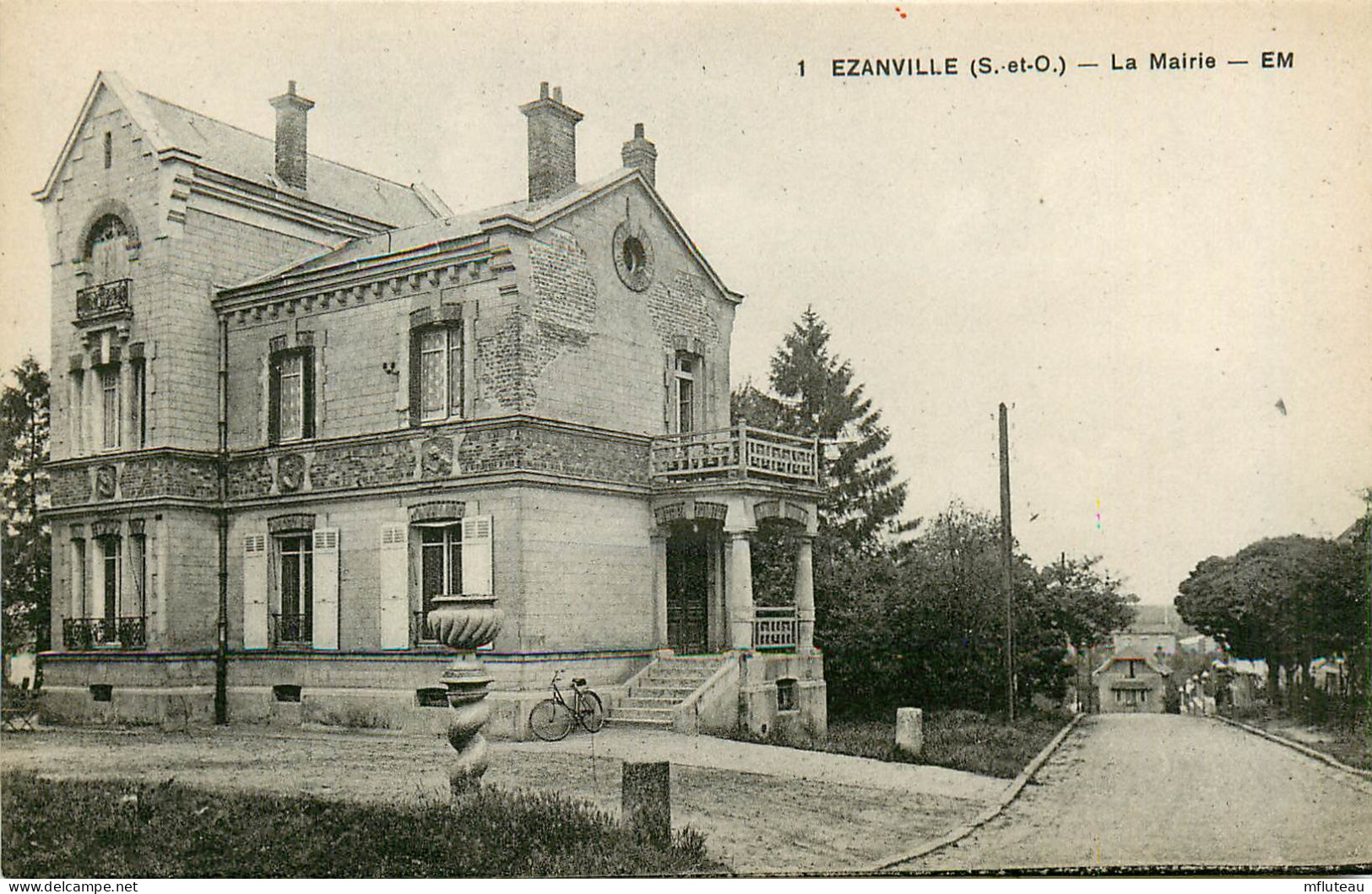 95* EZANVILLE La Mairie         RL10.1438 - Other & Unclassified