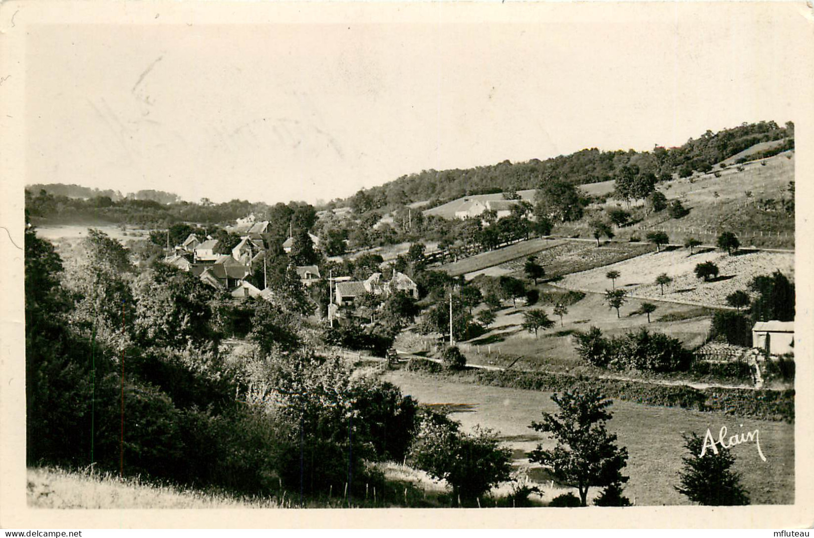 95* VILIERS EN ARTHIES  Vue Generale    (CPSM 9x14cm)       RL10.1318 - Autres & Non Classés