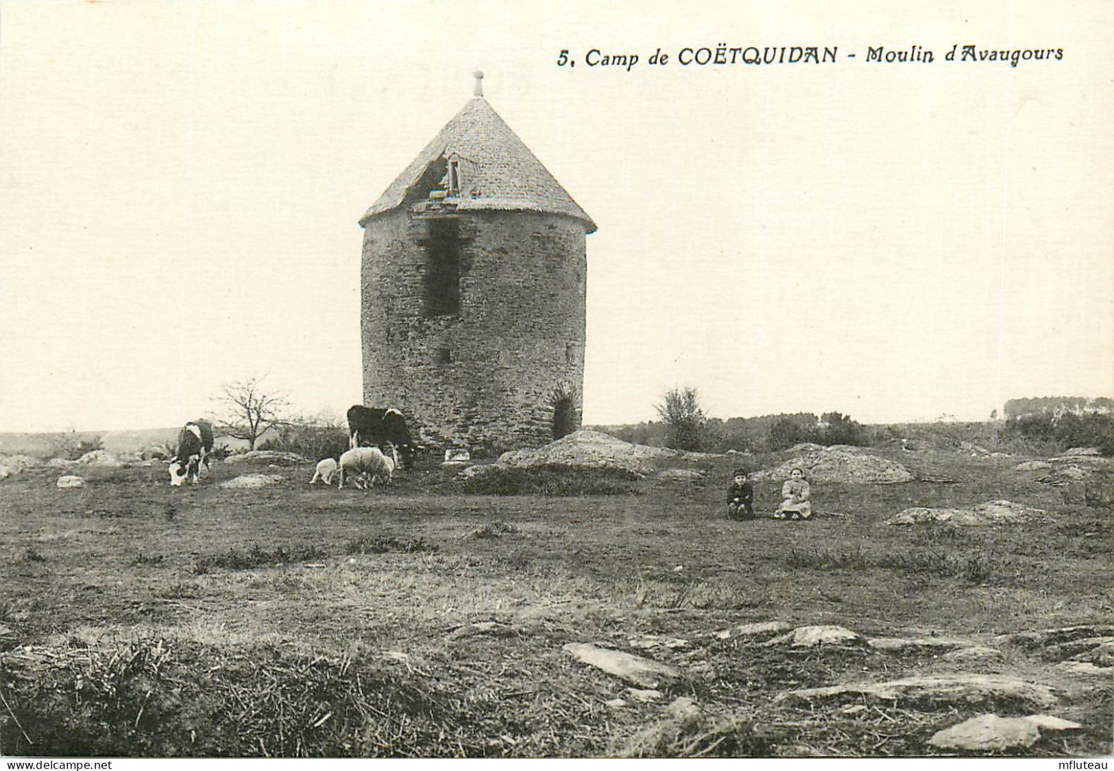56* COETQUIDAN Camp Moulin D Avaugours    RL11.0876 - Barracks