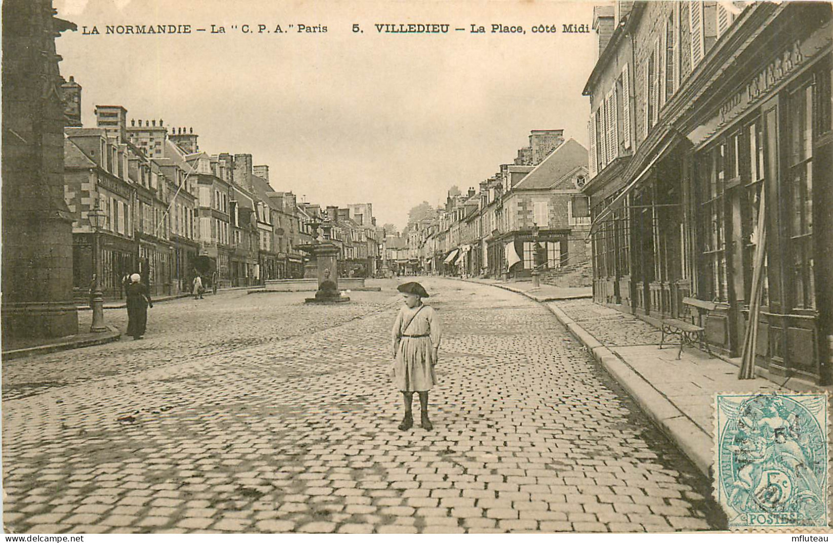 50* VILLEDIEU LES POELES  La Place    RL11.0479 - Villedieu