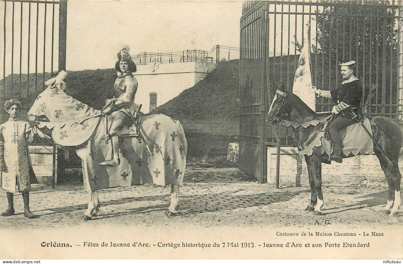 45* ORLEANS  Fetes Jeanne D Arc   Et Porte Etendard   RL11.0343 - Orleans