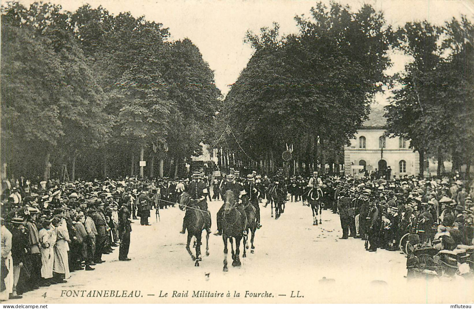 77* FONTAINEBLEAU Le Raid Militaire  A La Fourche      RL12.1320 - Fontainebleau