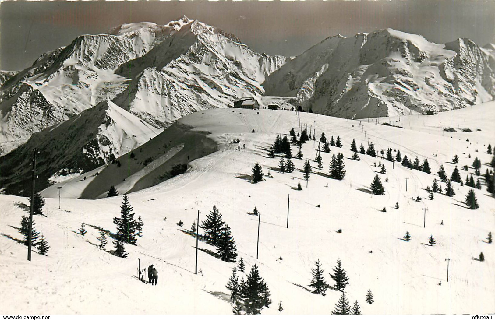 74* MEGEVE  Vue Generale  CPSM (9x14cm)    RL12.0909 - Megève