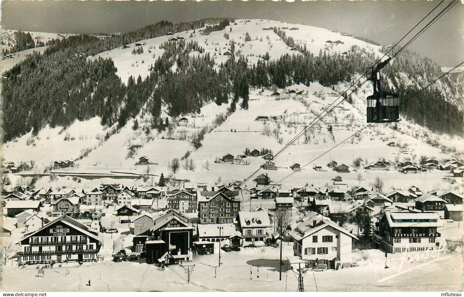 74* MORZINE Vue Generale Et Super Bagneres  CPSM (9x14cm)     RL12.0906 - Morzine