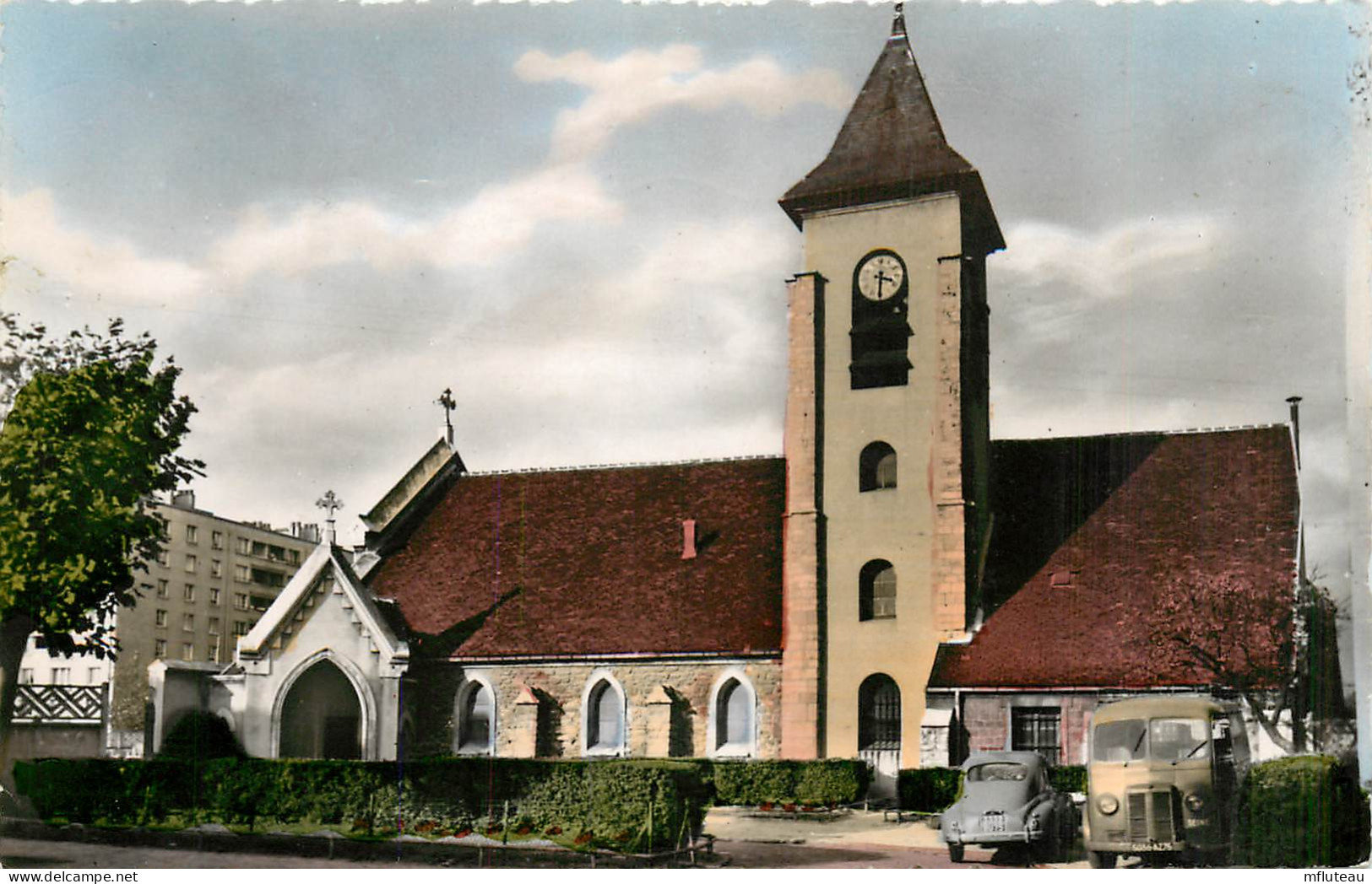 93* LA COURNEUVE  Eglise  (CPSM 9x14cm)     RL13.1021 - La Courneuve