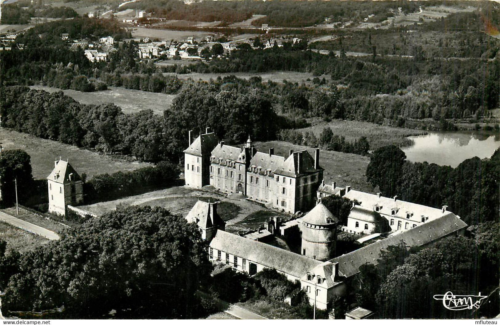 91* LARDY  BOURAY Chateau  De Mesnil Voisin     (CPSM 9x14cm)  RL13.0836 - Lardy