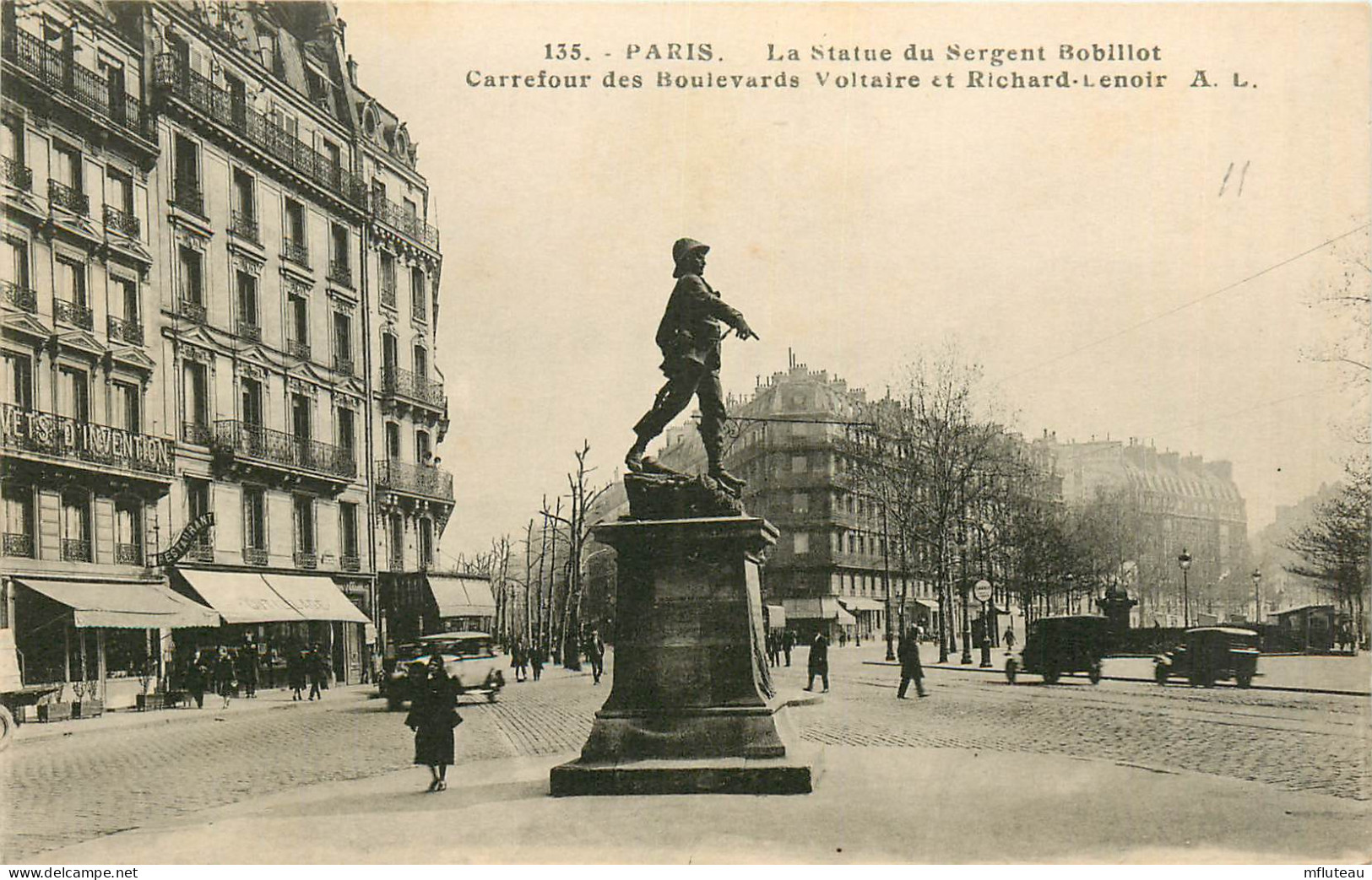 75* PARIS (11)    Bd Voltaire  Statue Sergent « bobillot »       RL27,0573 - District 11