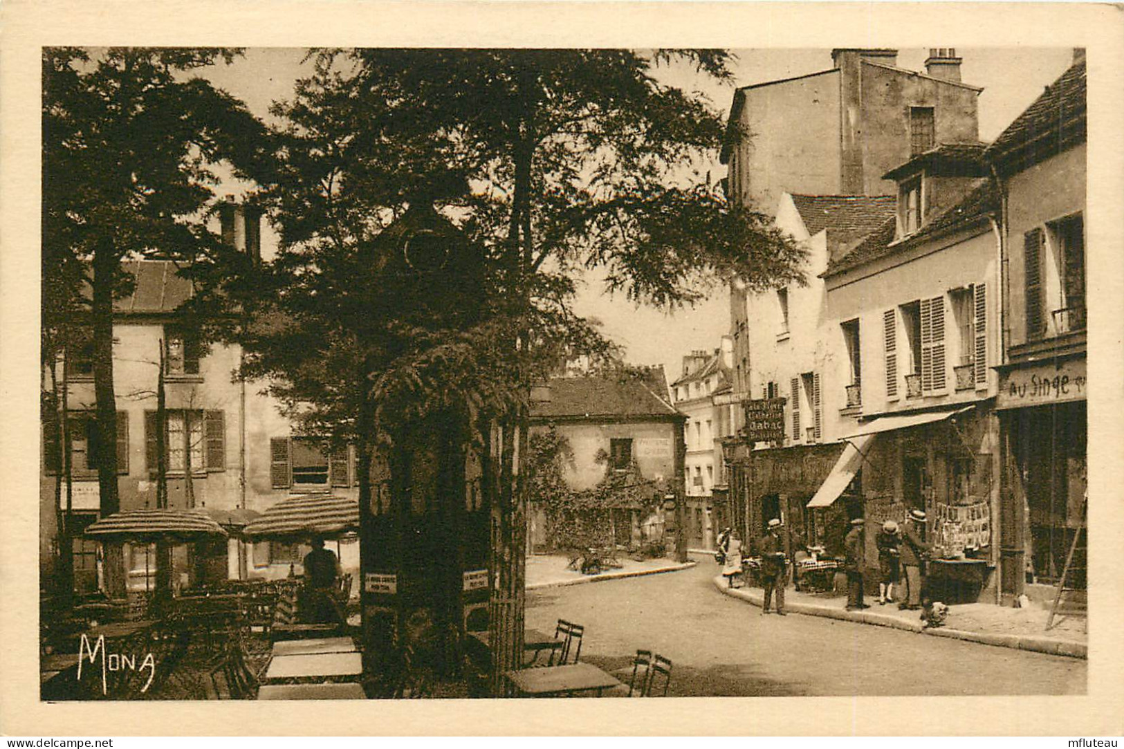 75* PARIS (18)   Montmartre -   Place Du Tertre (cpsm 9x14cm)           RL27,0886 - Distretto: 16