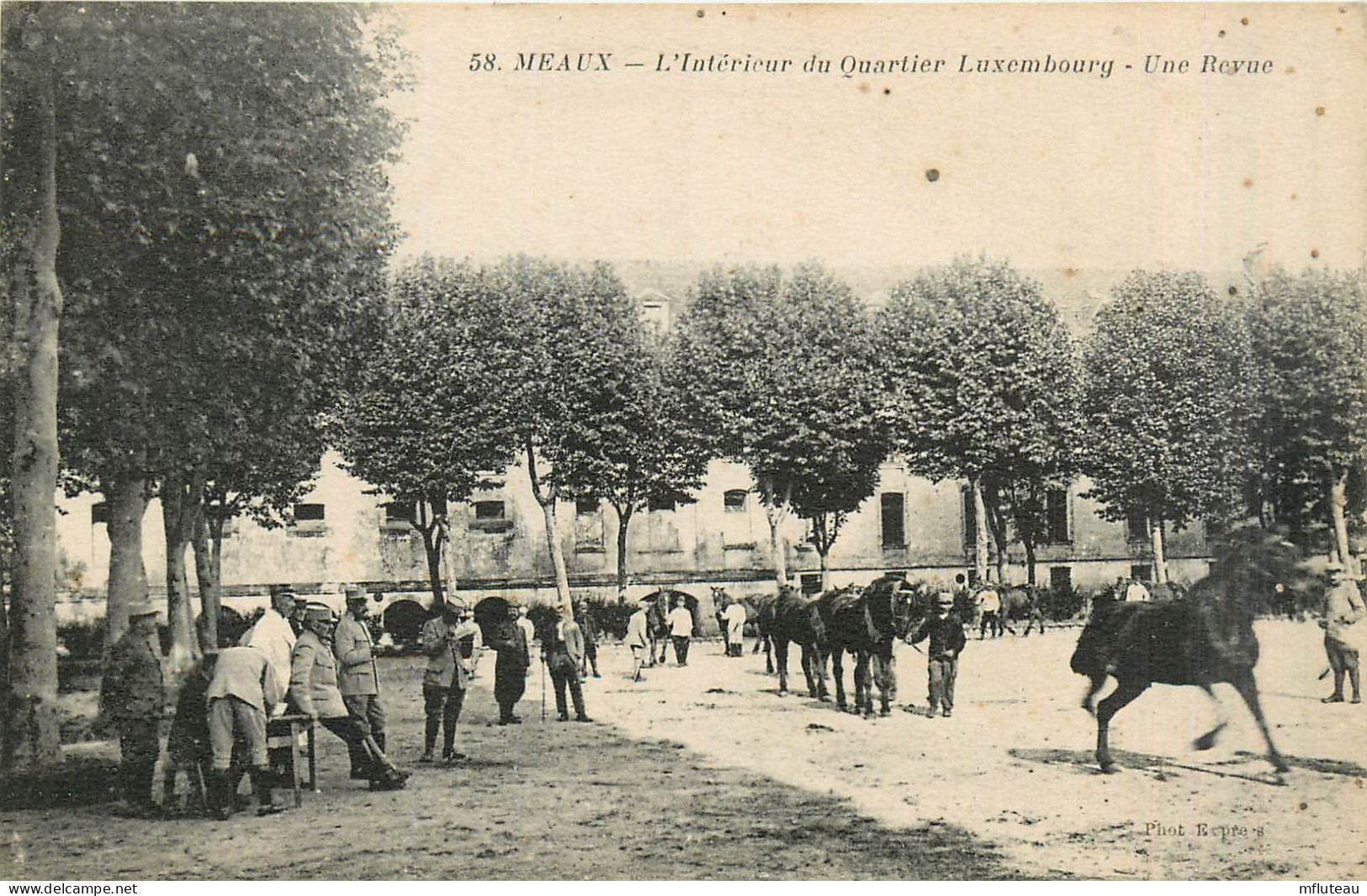 77* MEAUX    Quartier Du Luxembourg  Un Erevue   RL27,1818 - Barracks