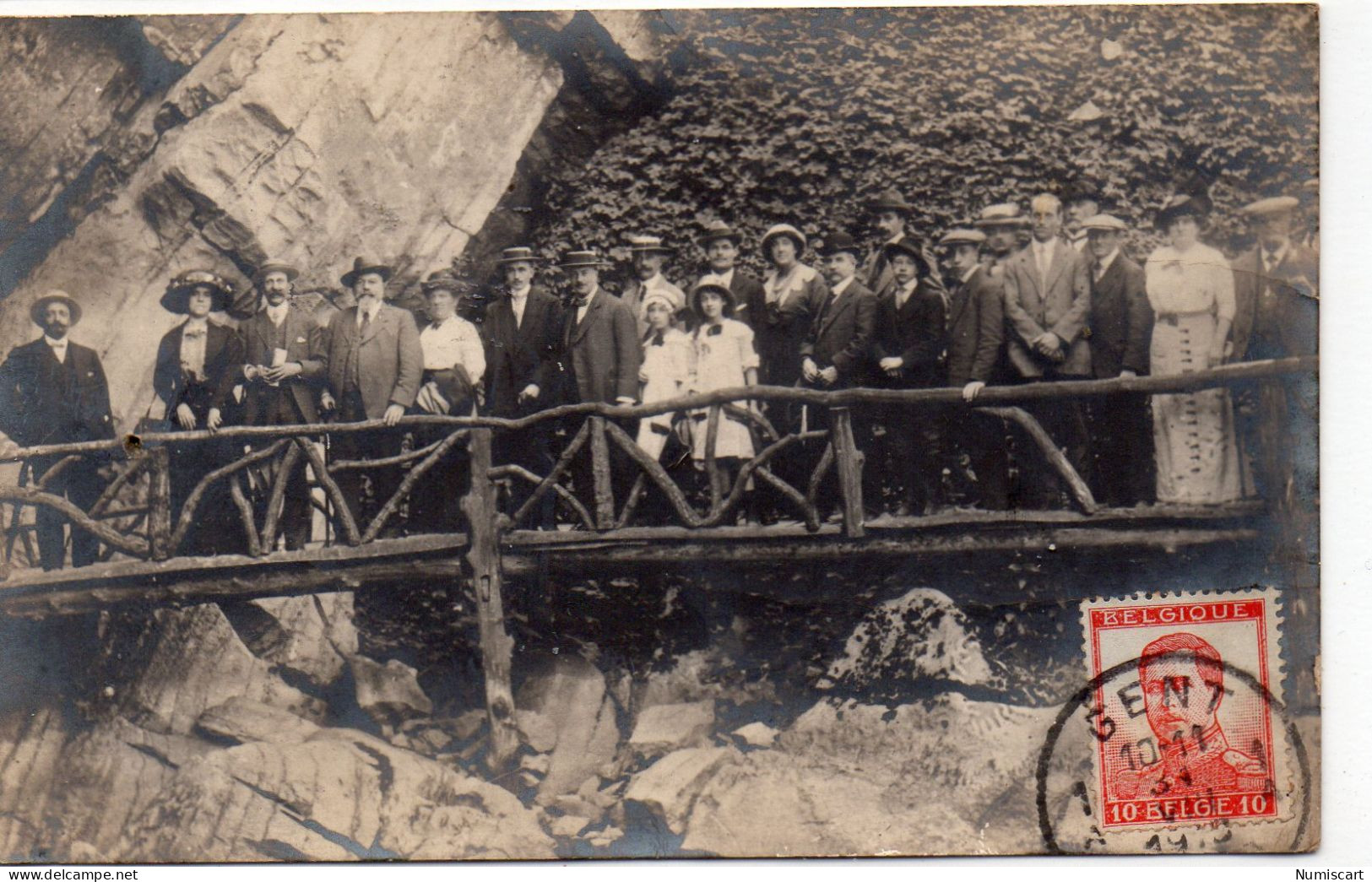 Han-sur-Lesse Carte Photo Très Animée Grottes De Han - Autres & Non Classés